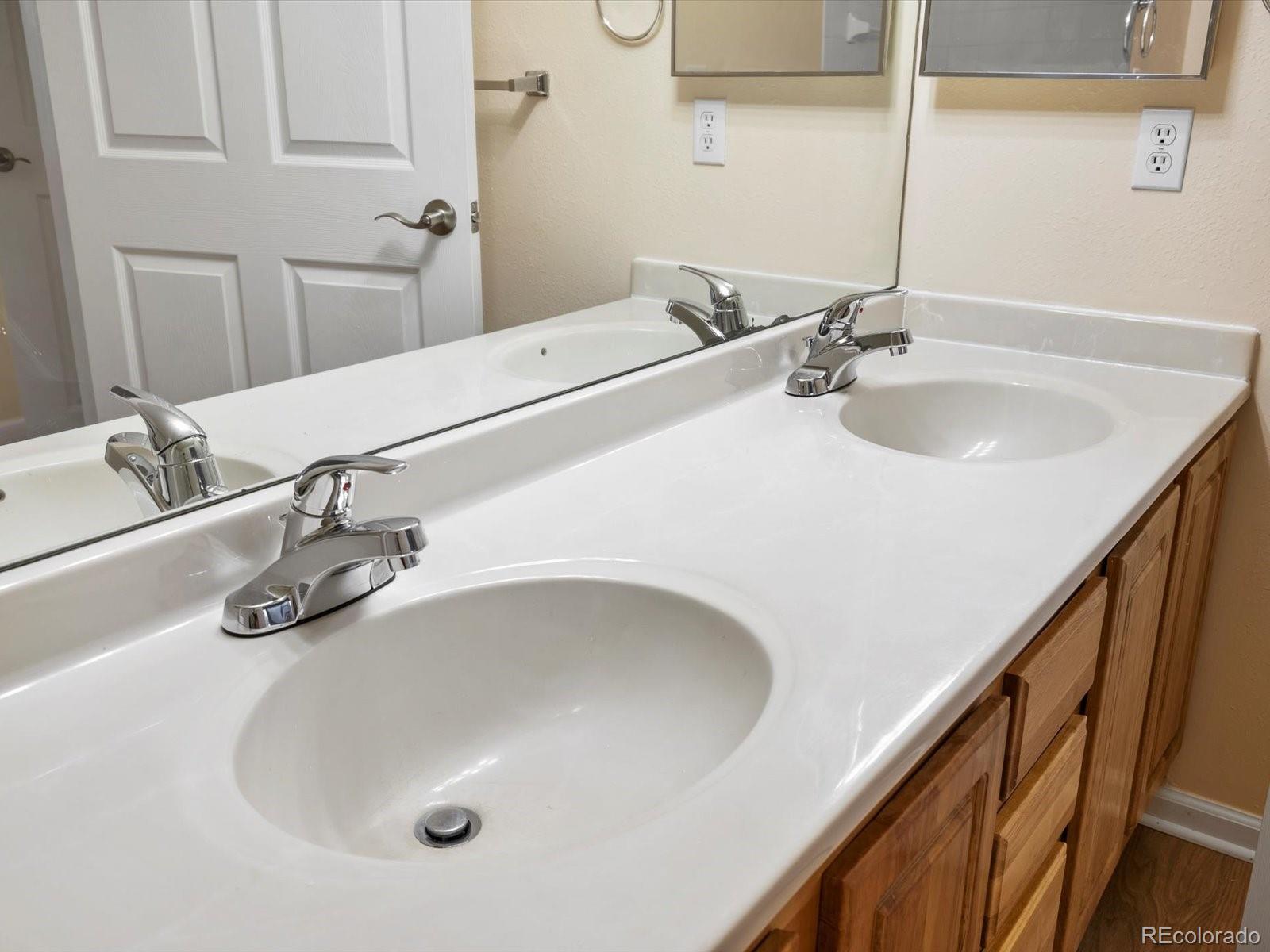MLS Image #31 for 4747 s balsam way 104,littleton, Colorado