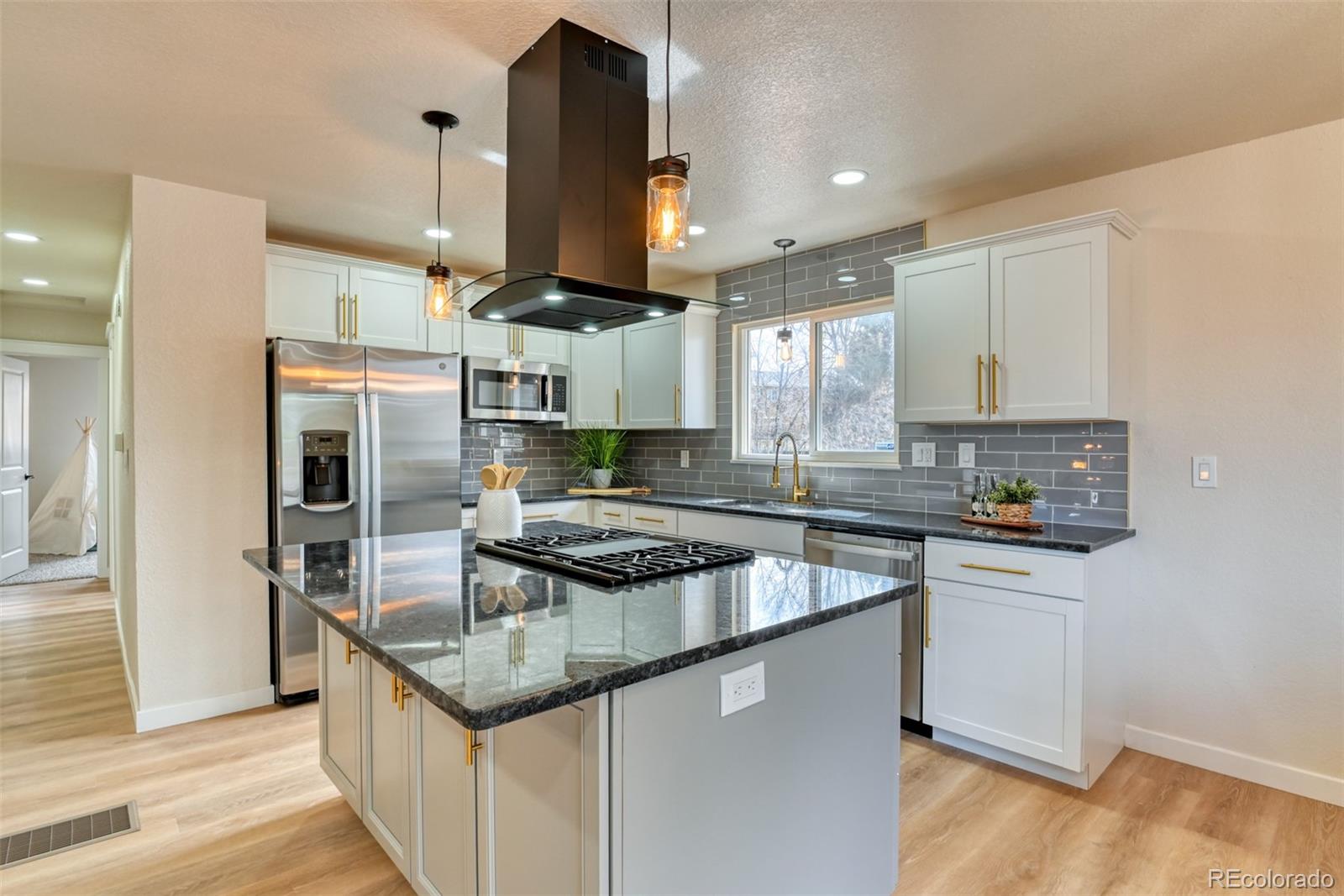 MLS Image #10 for 7171  metropolitan street,colorado springs, Colorado