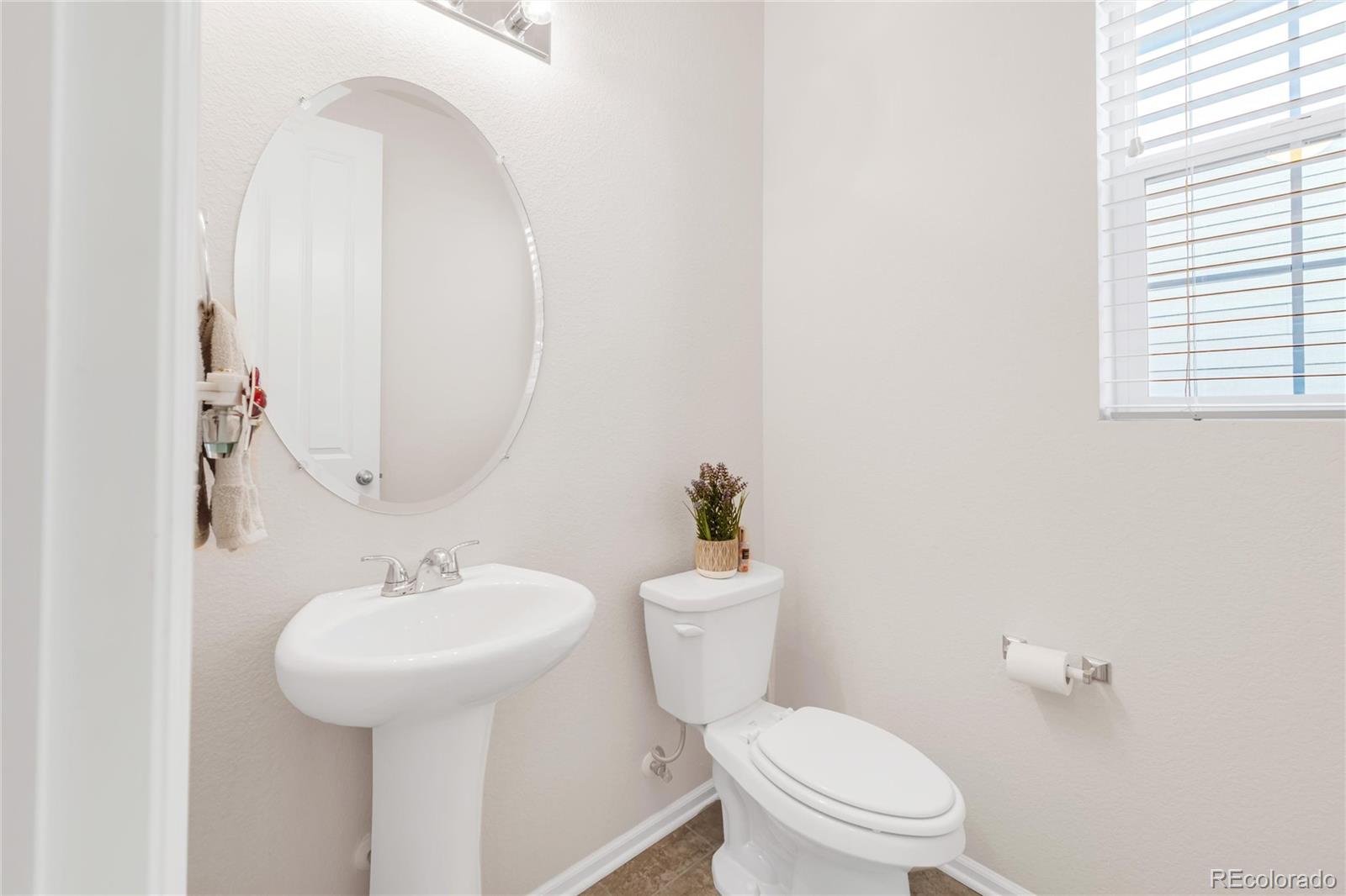MLS Image #10 for 5032 s valdai way,aurora, Colorado