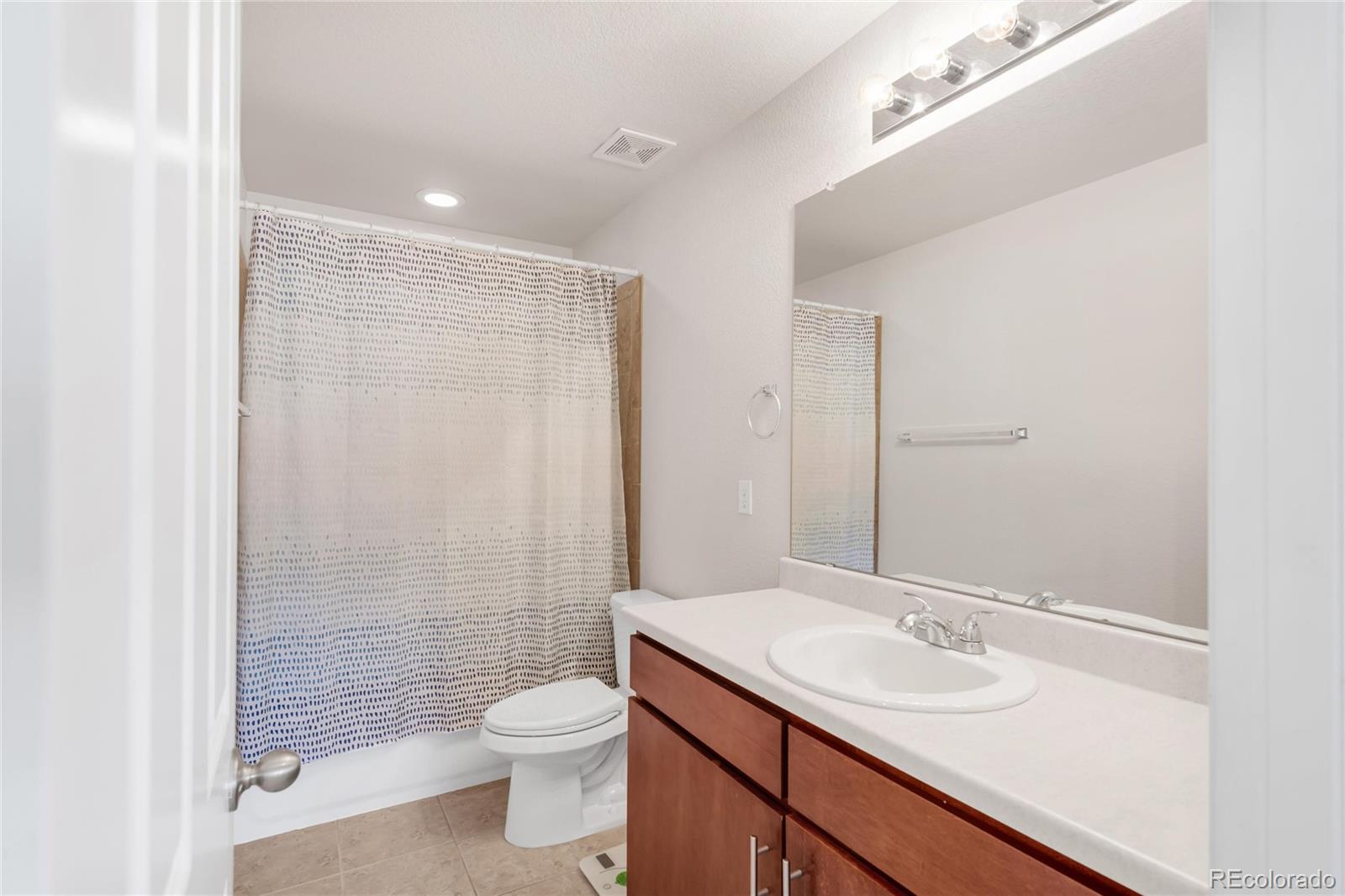 MLS Image #17 for 5032 s valdai way,aurora, Colorado