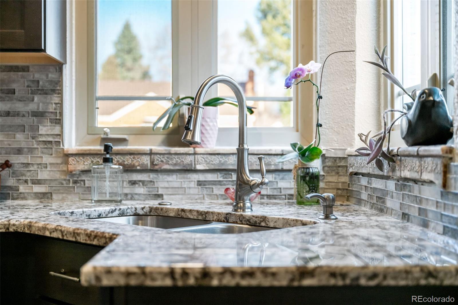 MLS Image #18 for 2855  albion street,denver, Colorado