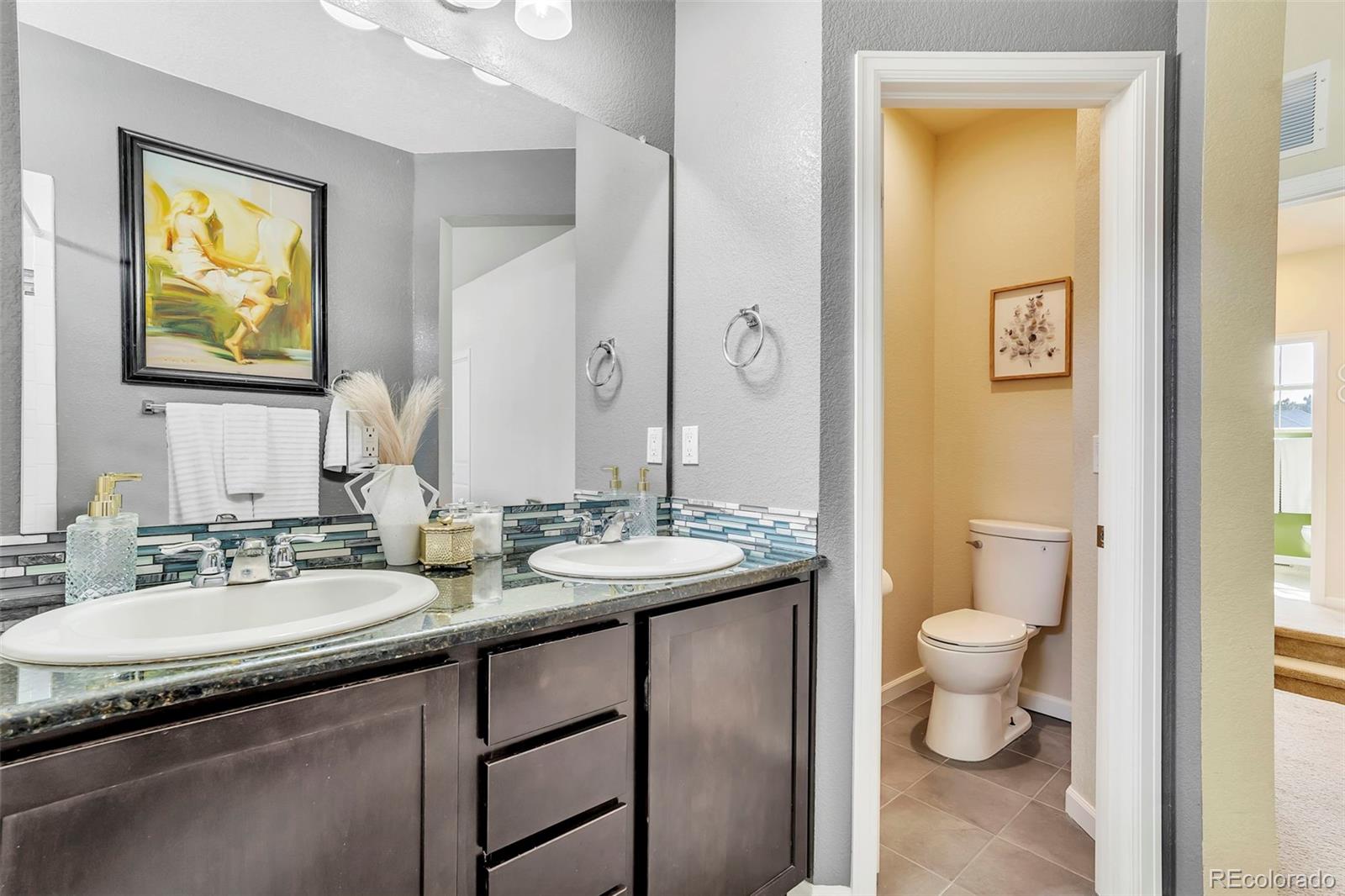 MLS Image #13 for 8065 e 21st avenue,denver, Colorado