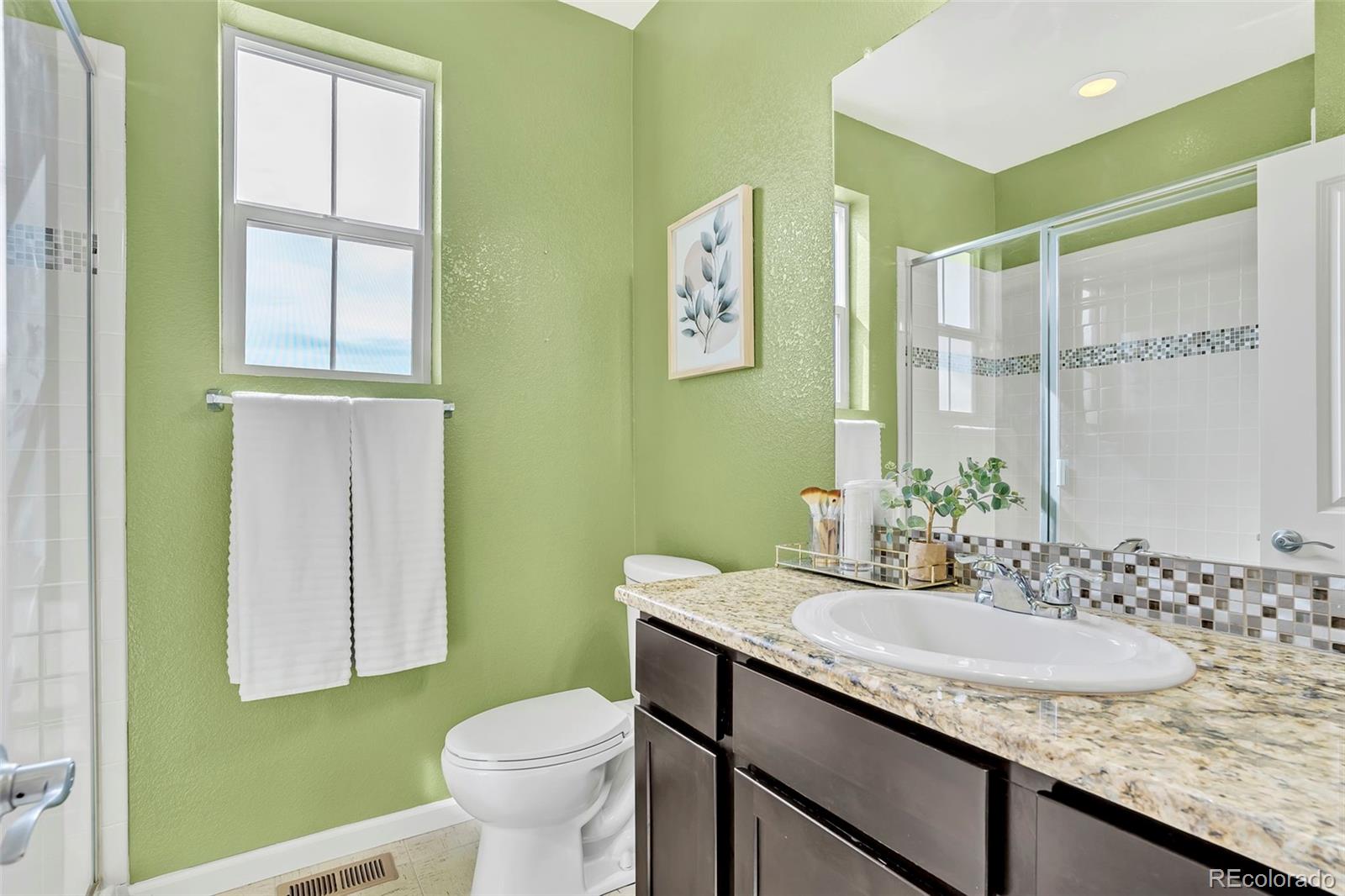 MLS Image #19 for 8065 e 21st avenue,denver, Colorado