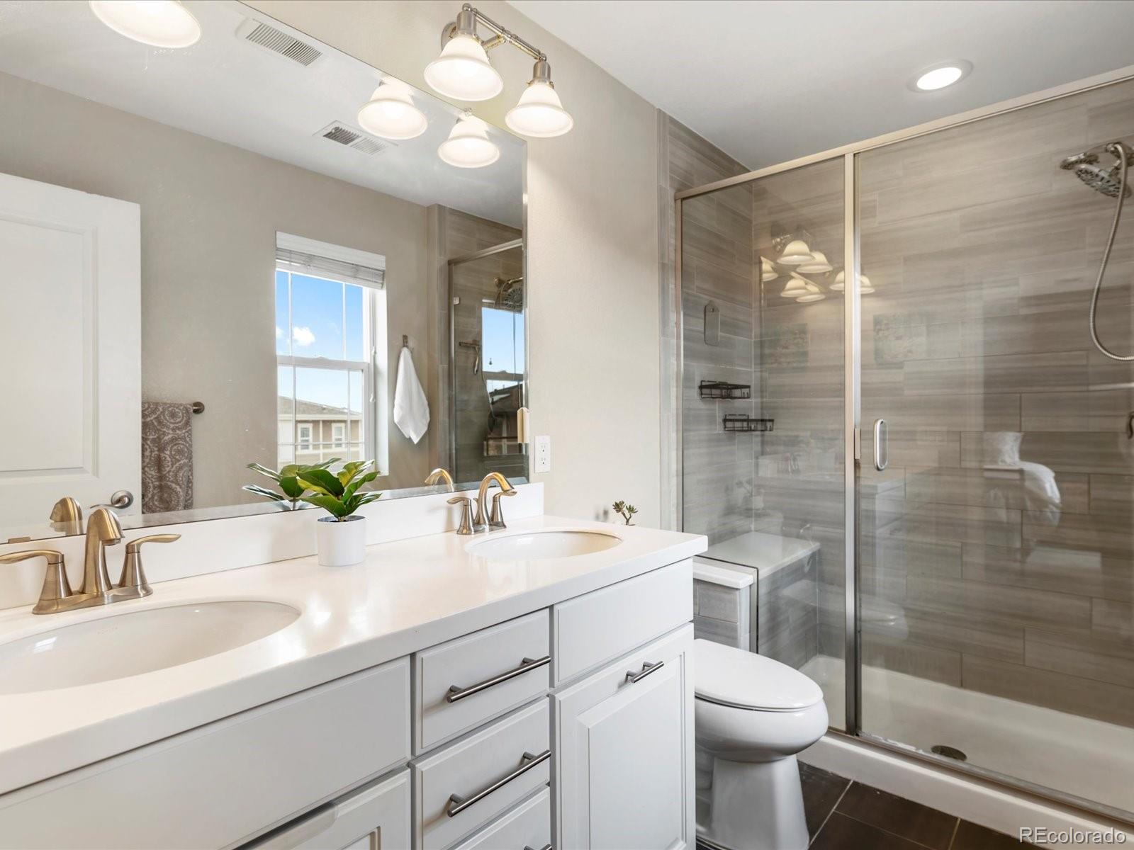 MLS Image #24 for 11049 e 28th place,denver, Colorado