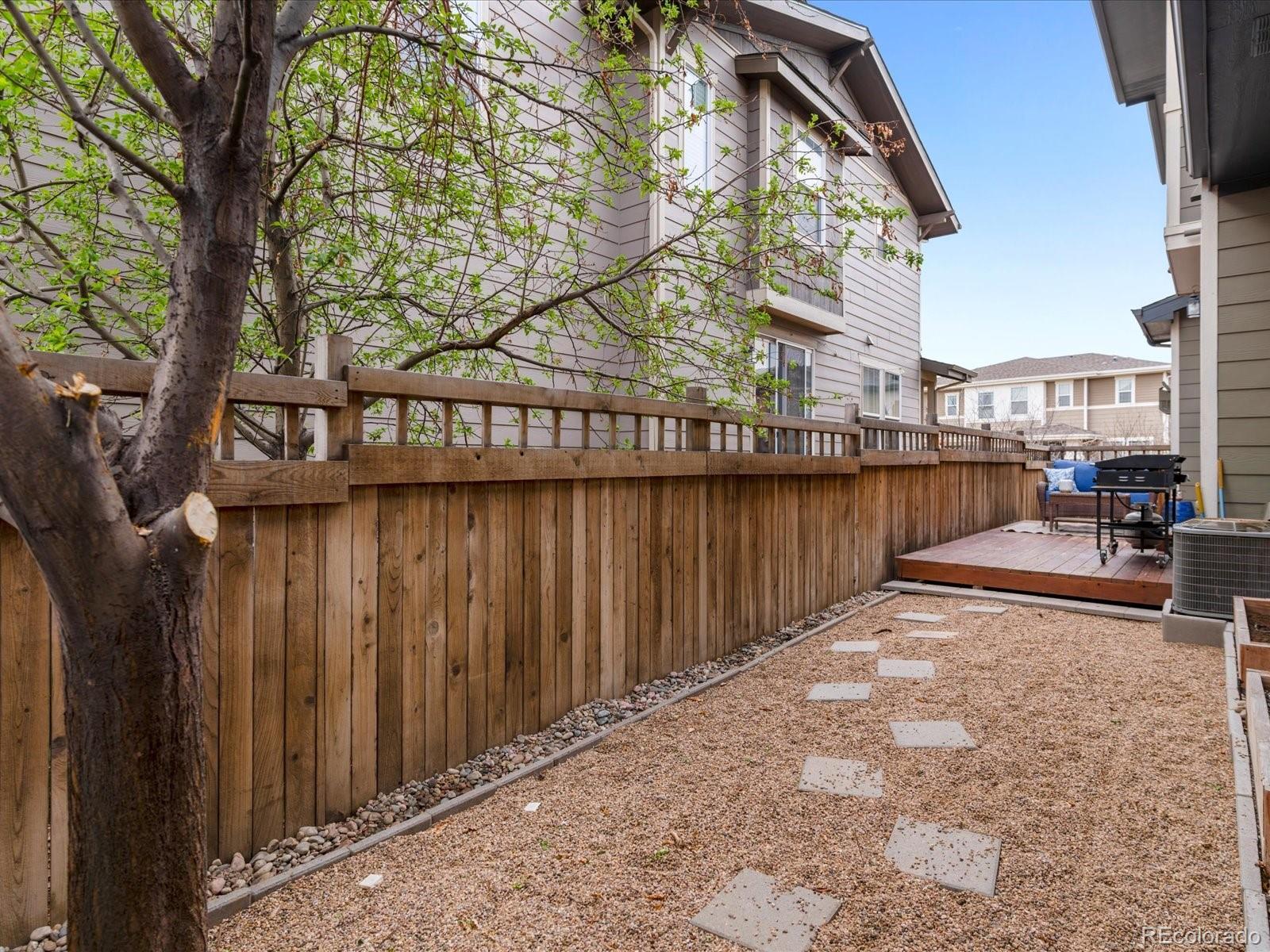 MLS Image #27 for 11049 e 28th place,denver, Colorado