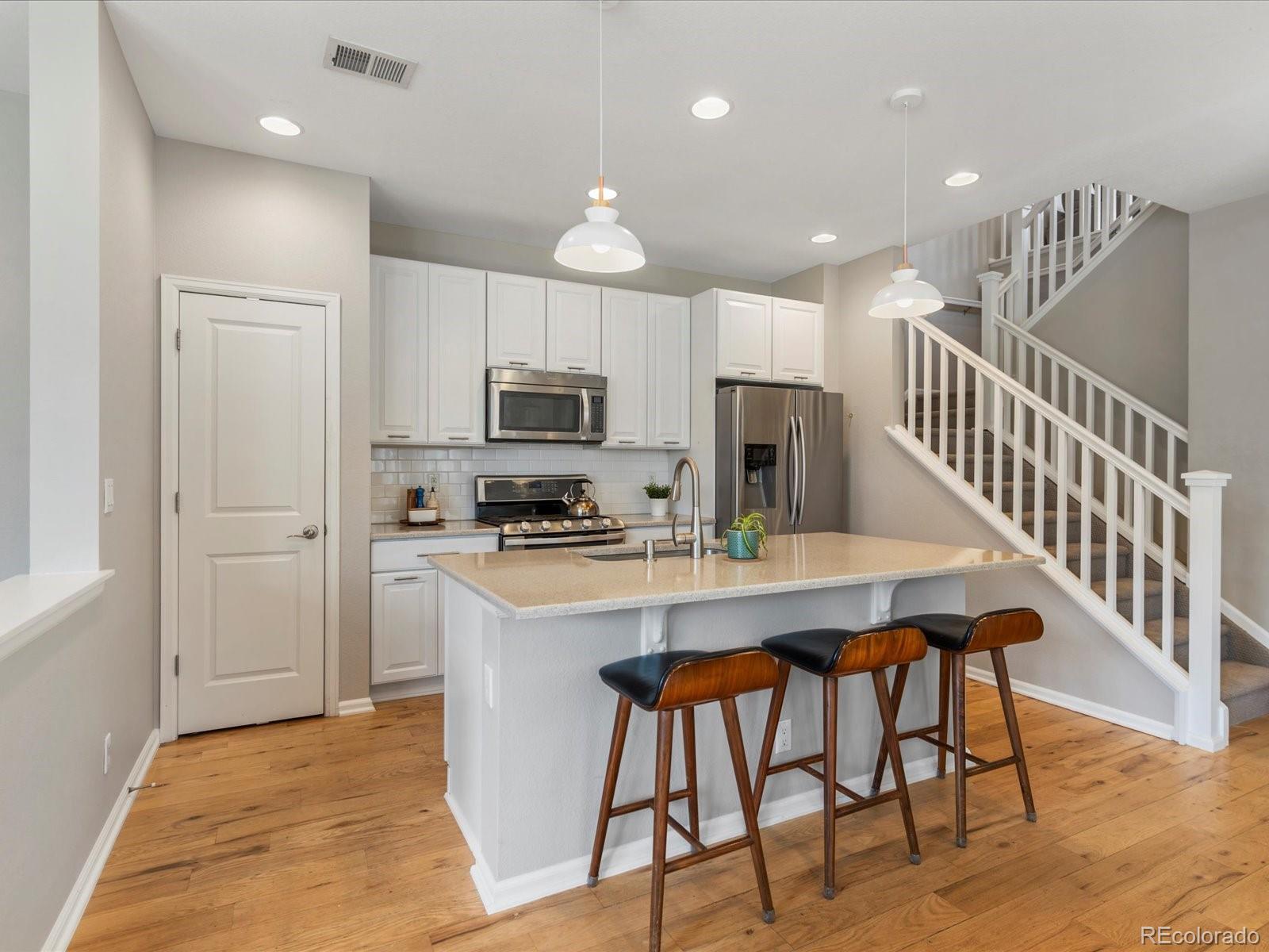 MLS Image #9 for 11049 e 28th place,denver, Colorado