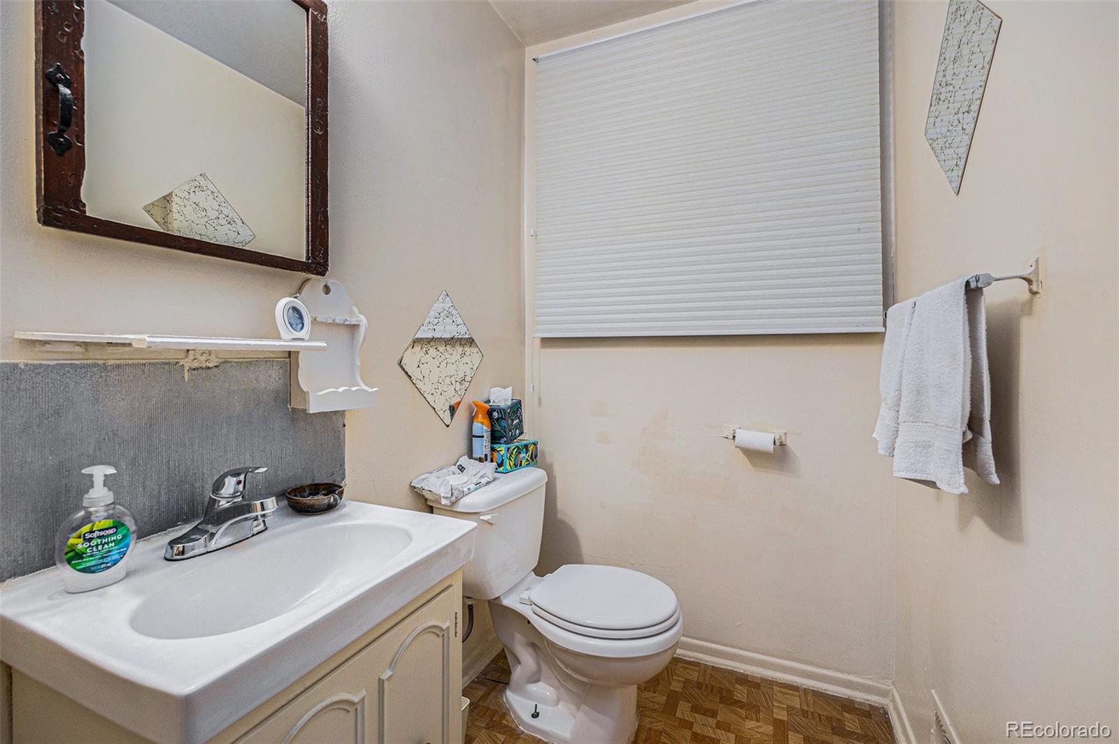 MLS Image #8 for 3722 s green court,englewood, Colorado