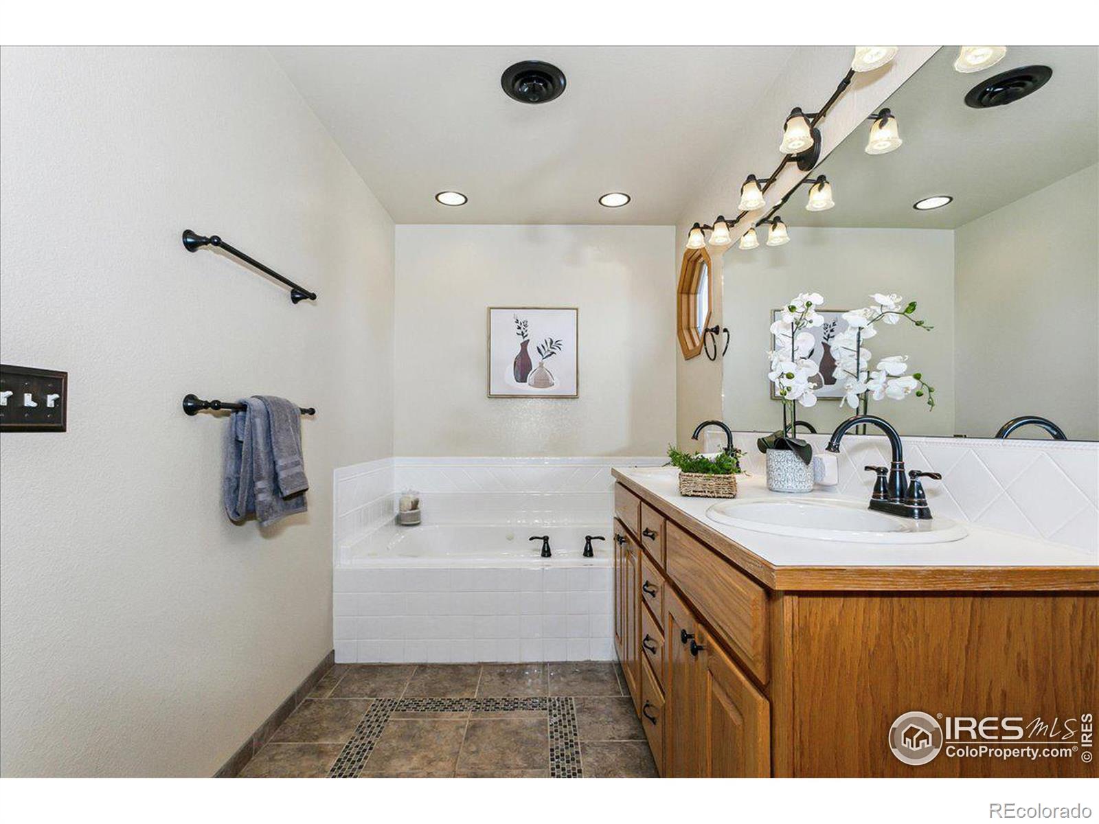 MLS Image #15 for 1012 n 4th street,johnstown, Colorado