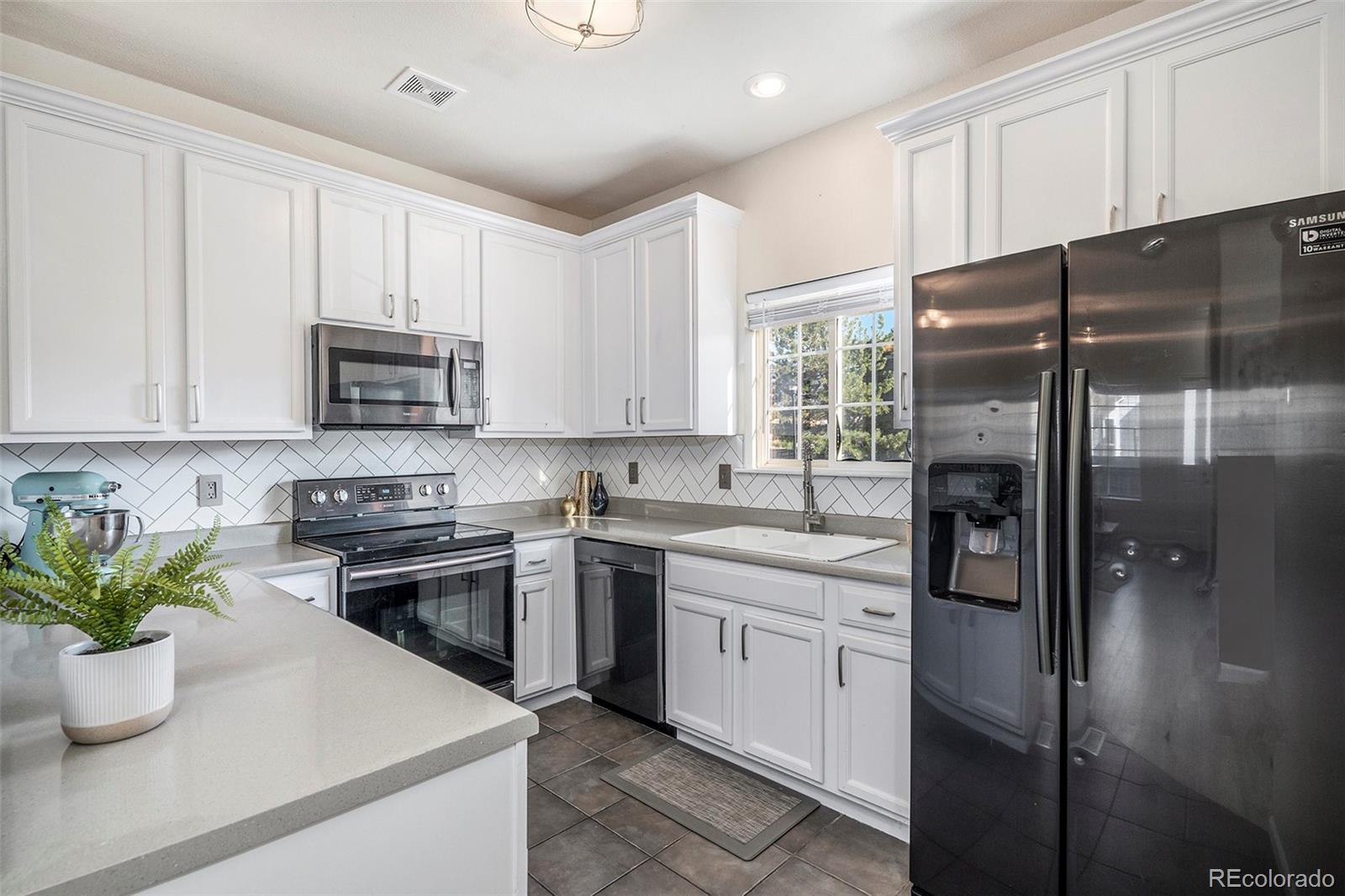 MLS Image #3 for 19247 e gunnison place,aurora, Colorado
