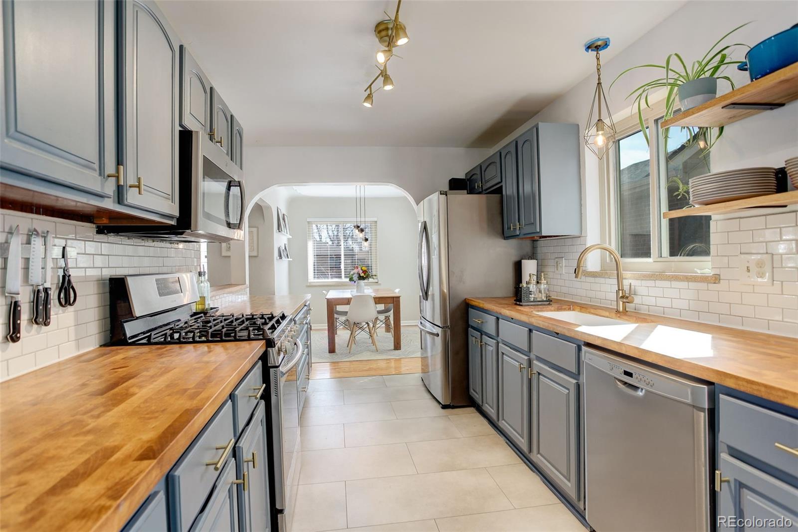 MLS Image #10 for 2045  jamaica street,aurora, Colorado