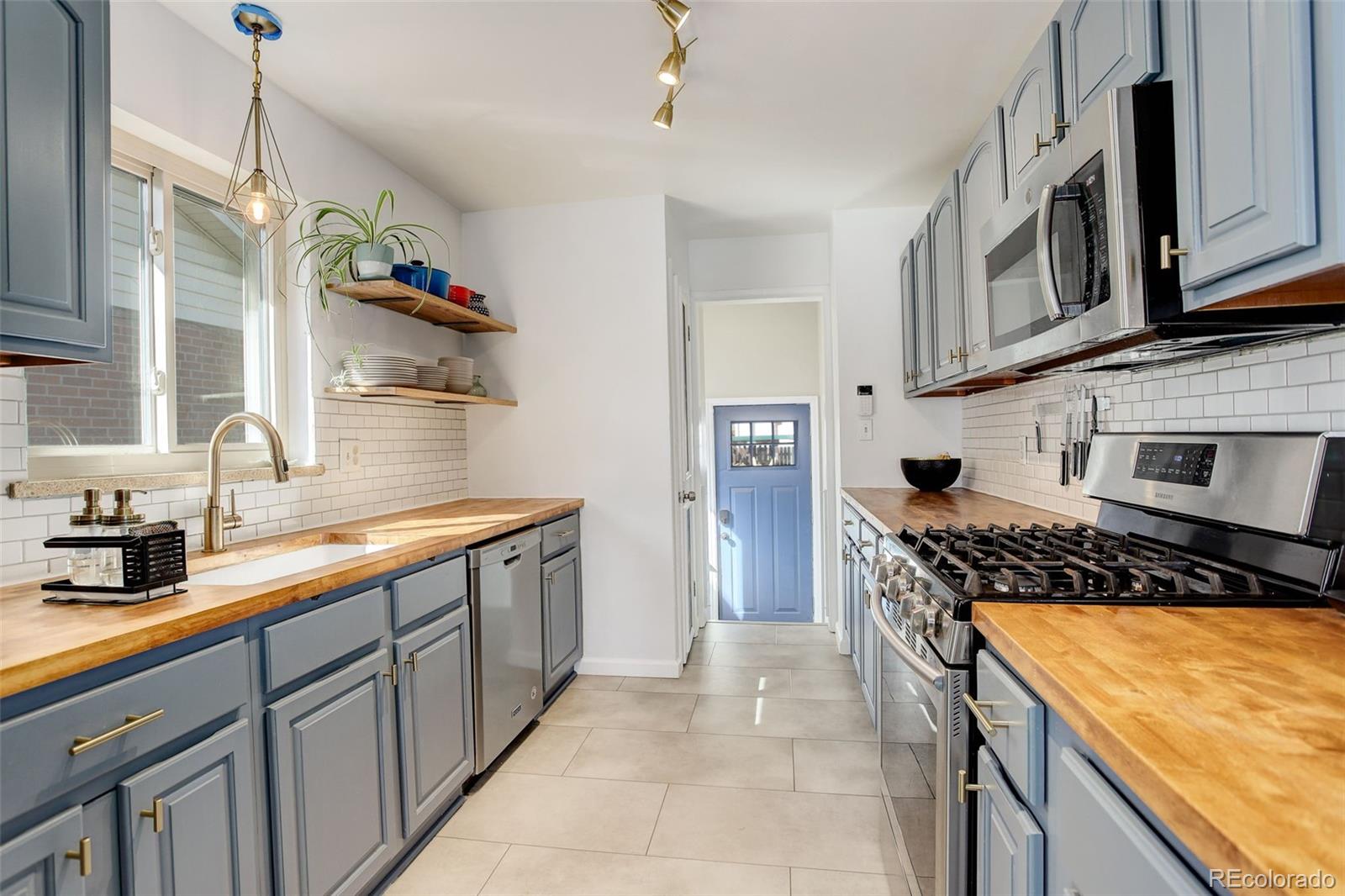 MLS Image #11 for 2045  jamaica street,aurora, Colorado