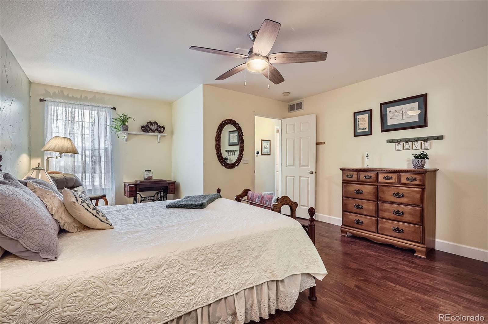 MLS Image #13 for 8345  moore street,arvada, Colorado