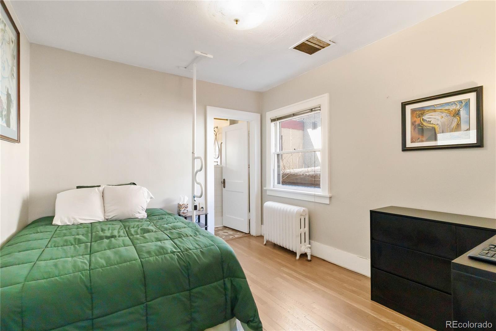 MLS Image #13 for 1415 s vine street,denver, Colorado
