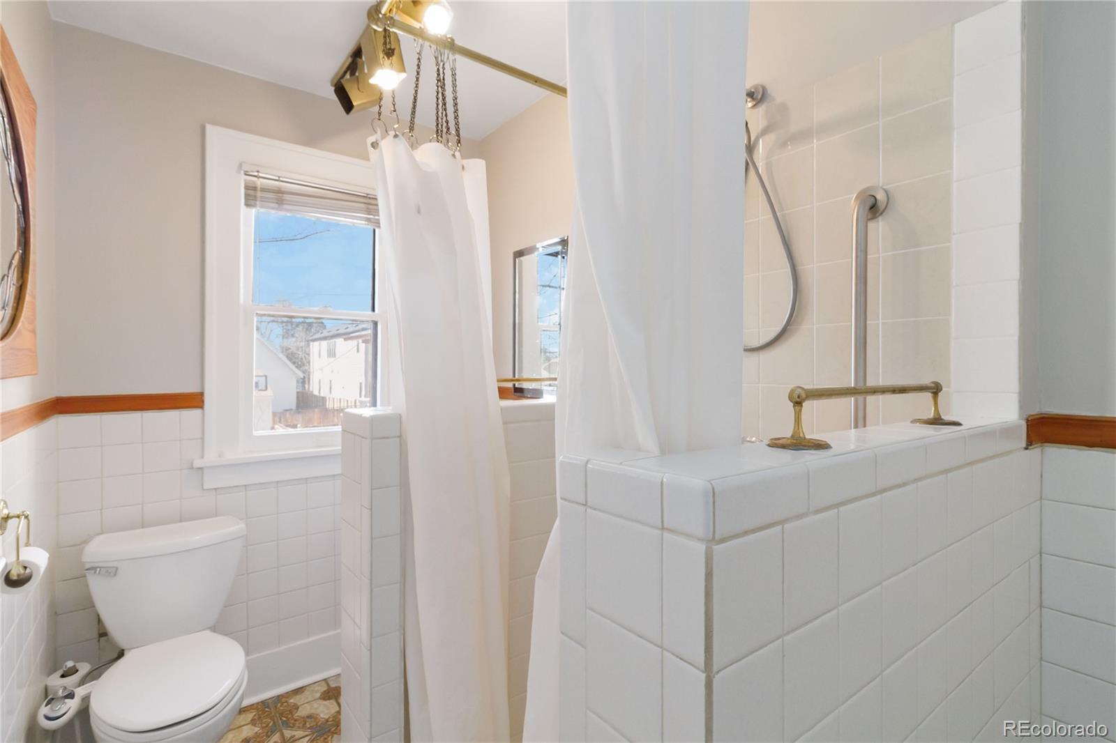 MLS Image #19 for 1415 s vine street,denver, Colorado