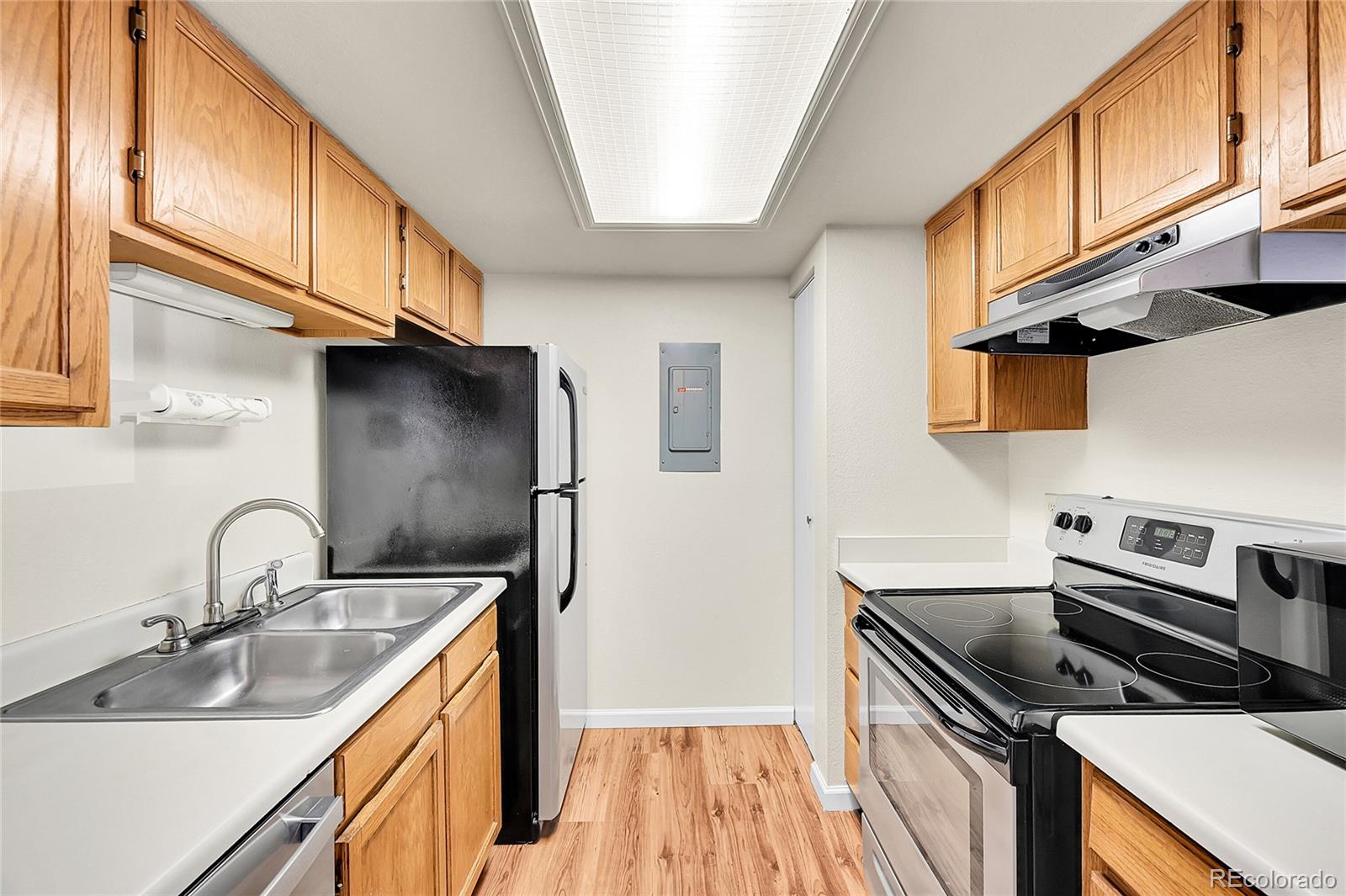 MLS Image #10 for 8335  fairmount drive,denver, Colorado
