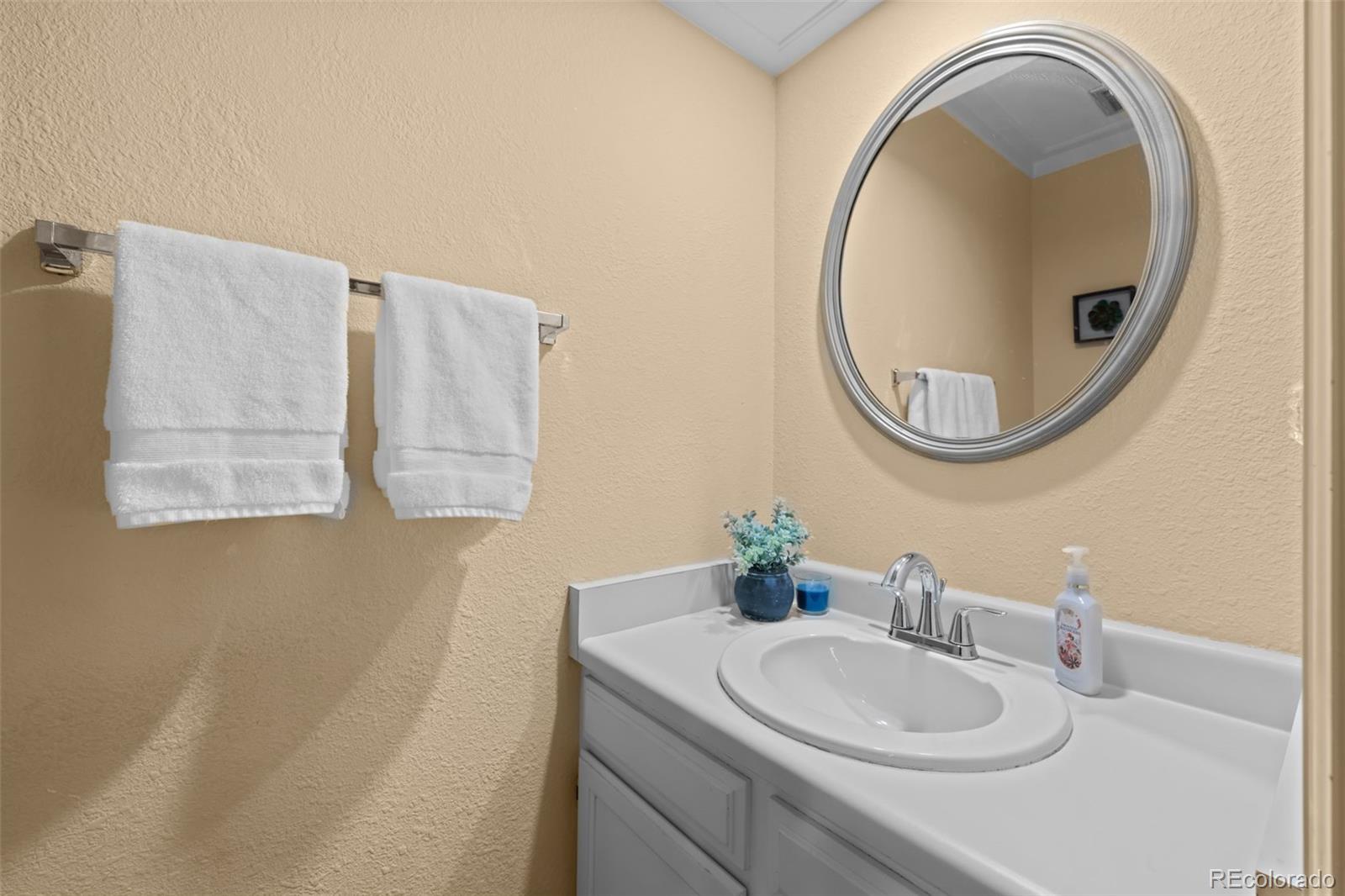 MLS Image #15 for 2090 s gray drive,lakewood, Colorado