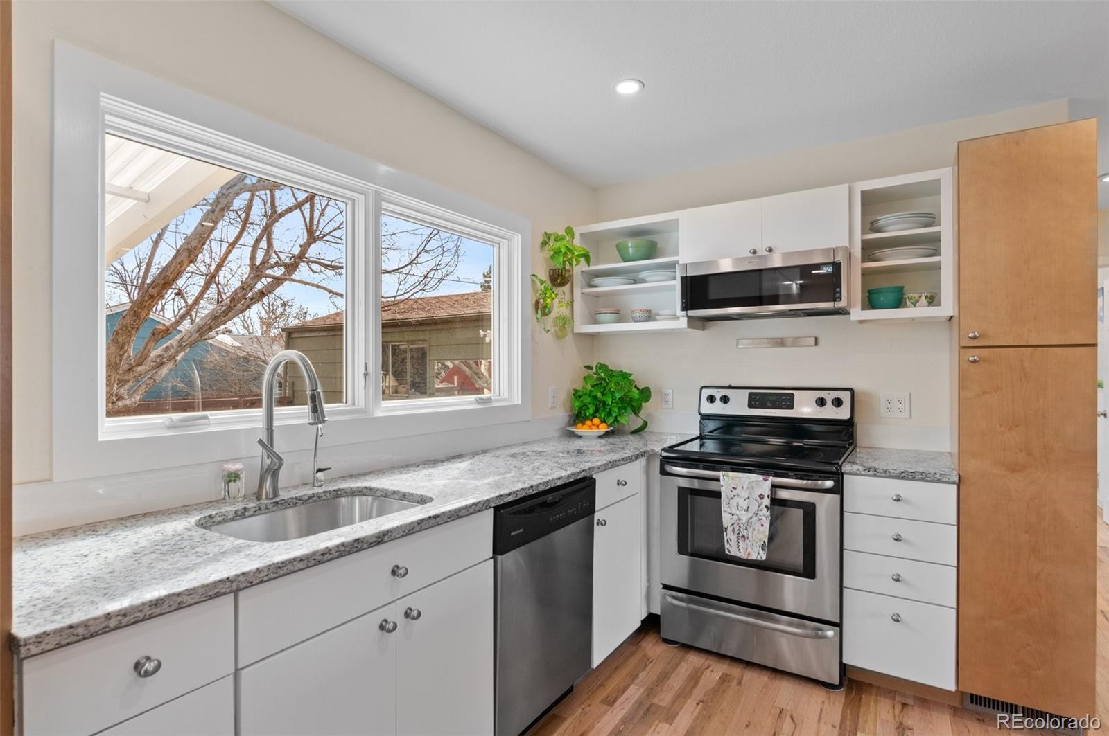 MLS Image #10 for 3256 s glencoe street,denver, Colorado