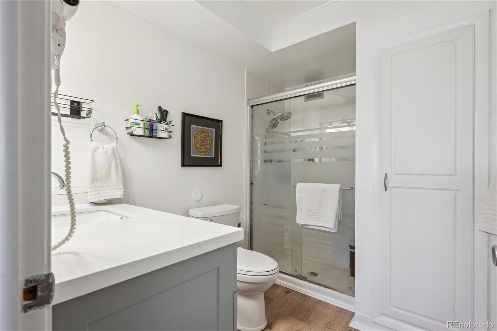 MLS Image #13 for 645 s alton way,denver, Colorado