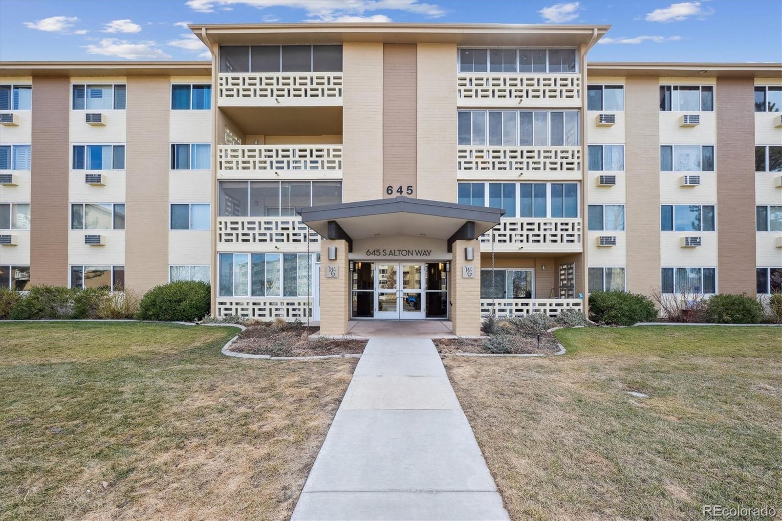 MLS Image #19 for 645 s alton way,denver, Colorado