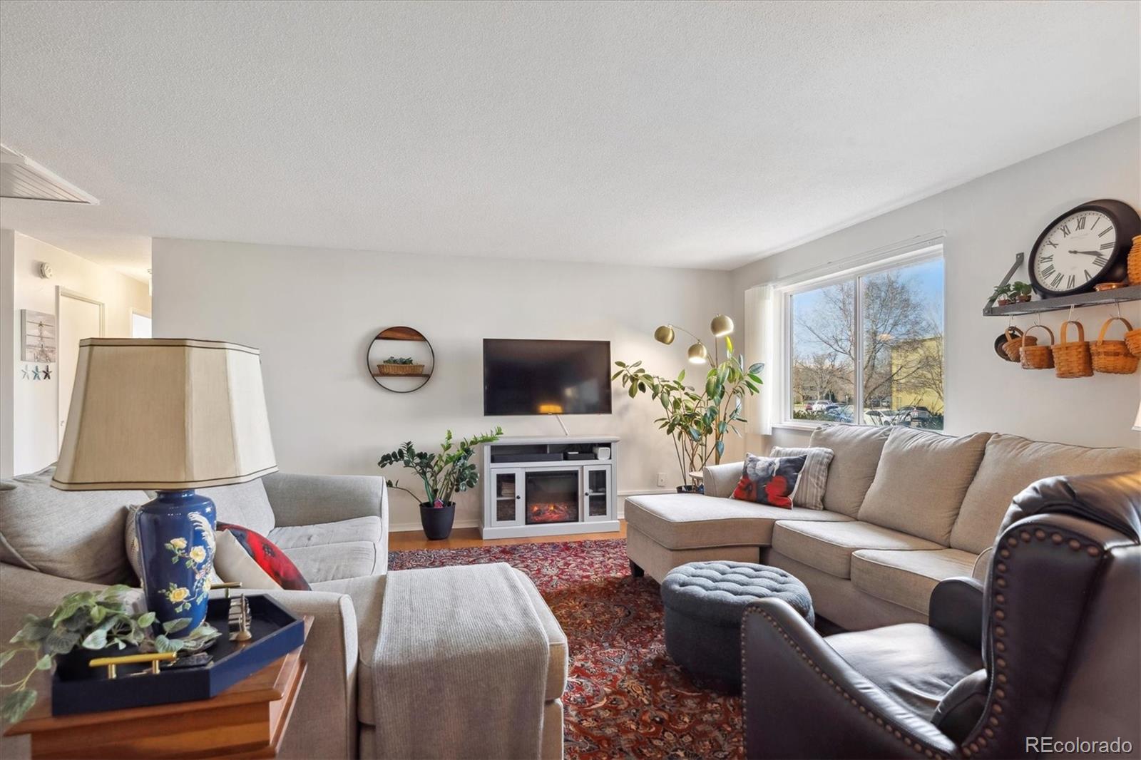 MLS Image #5 for 645 s alton way,denver, Colorado