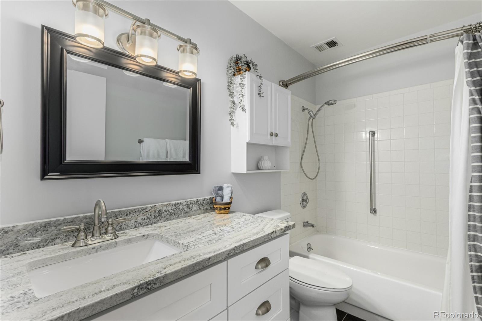 MLS Image #12 for 300 s clinton street 7d,denver, Colorado