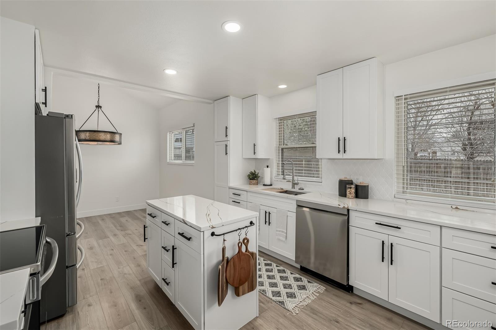 MLS Image #5 for 8025 s cody street,littleton, Colorado