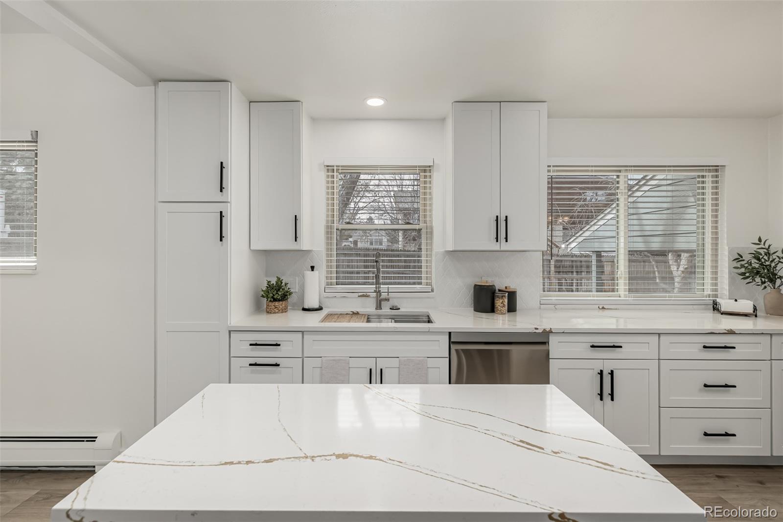 MLS Image #7 for 8025 s cody street,littleton, Colorado