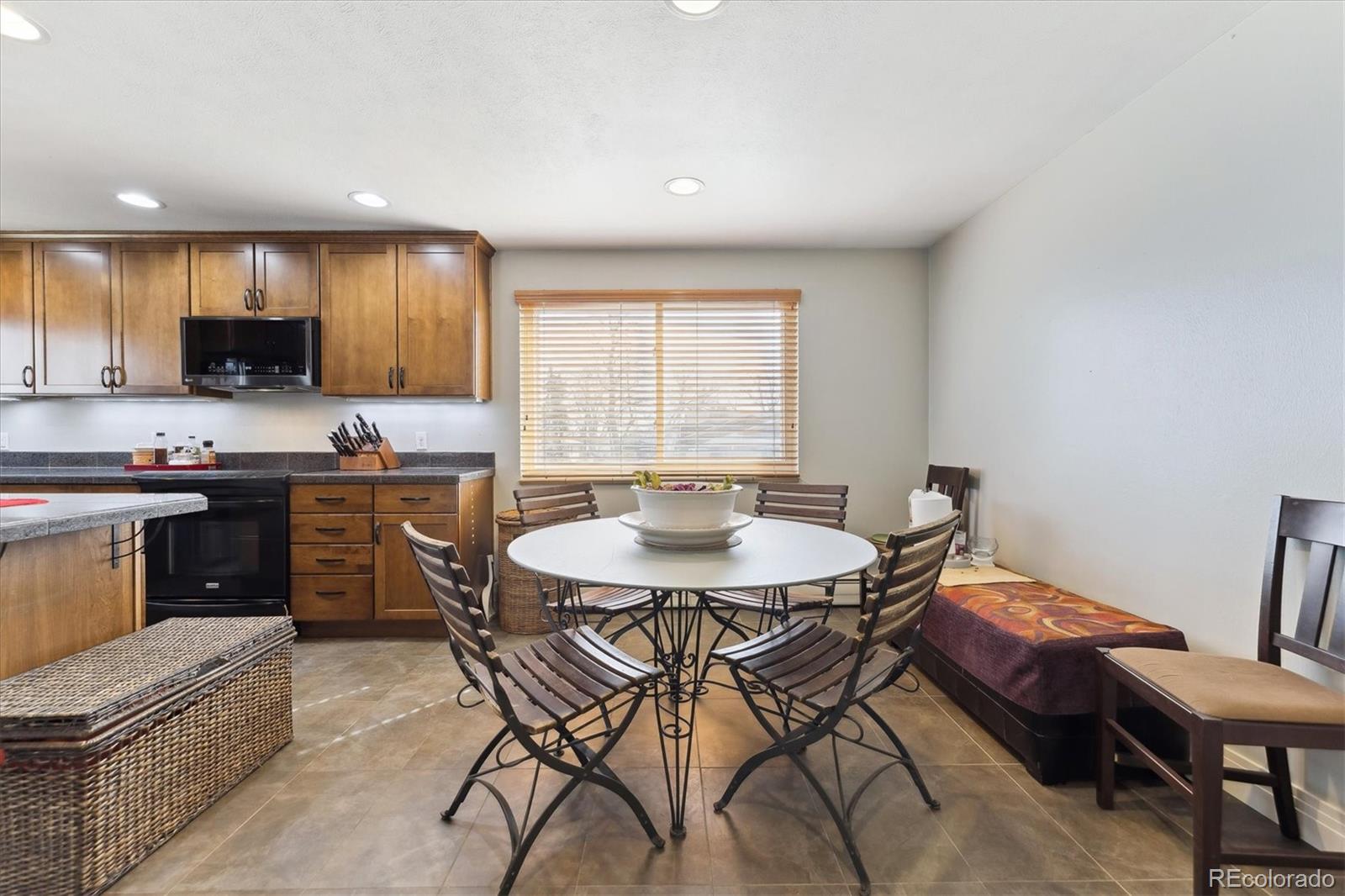 MLS Image #13 for 6107  xenon street,arvada, Colorado