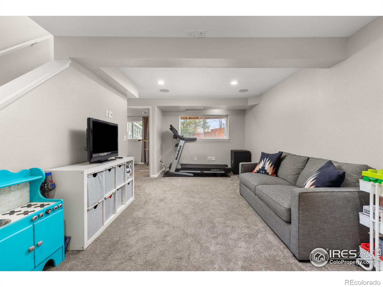 MLS Image #22 for 554 w spruce way,louisville, Colorado