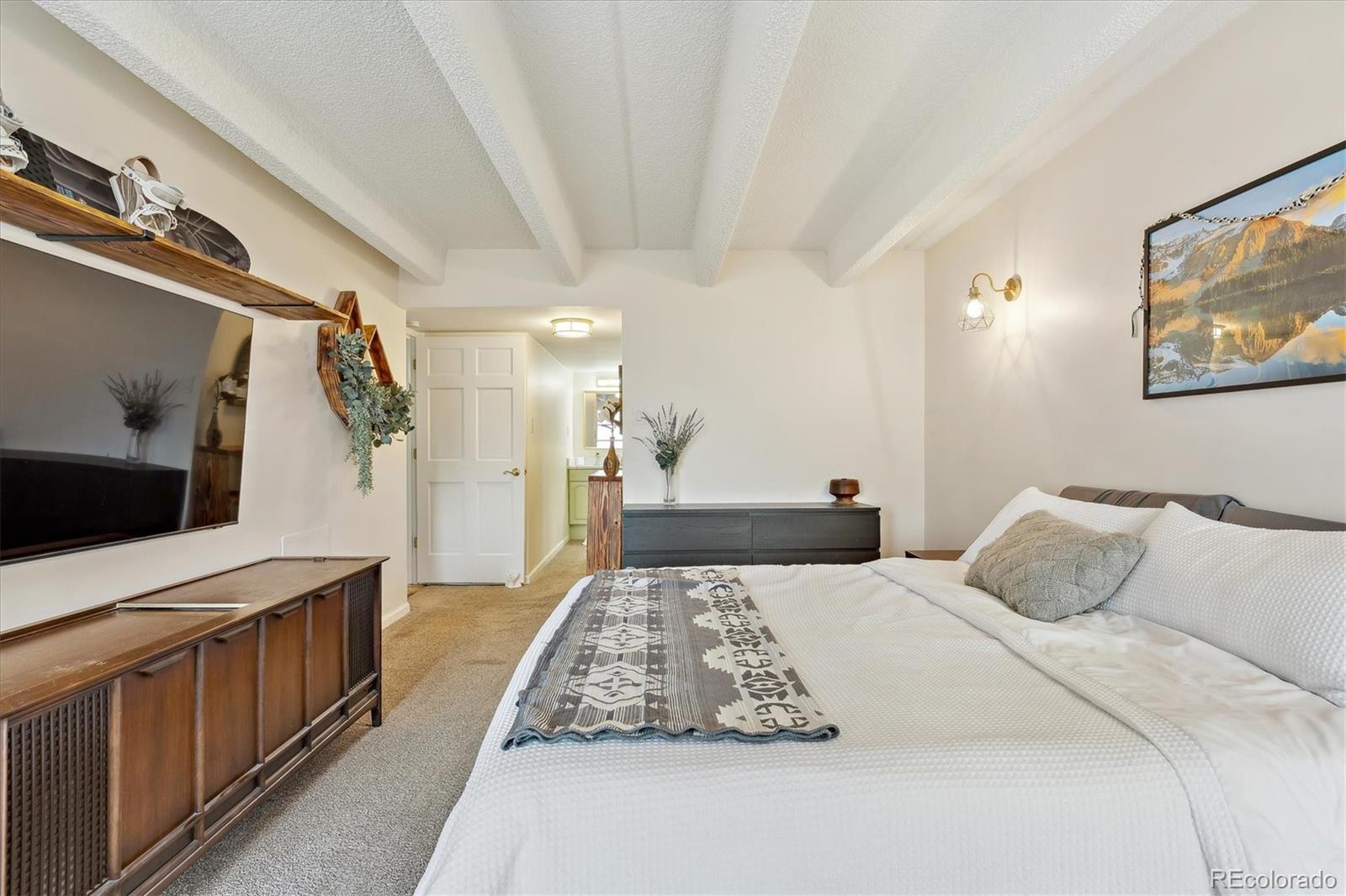 MLS Image #13 for 33 n corona street 401,denver, Colorado