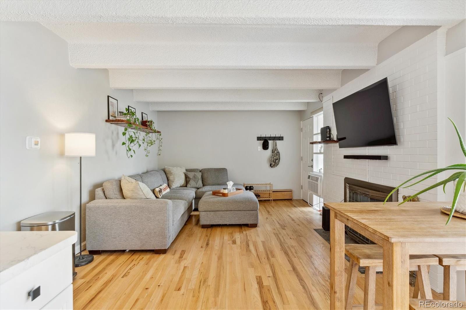 MLS Image #4 for 33 n corona street 401,denver, Colorado