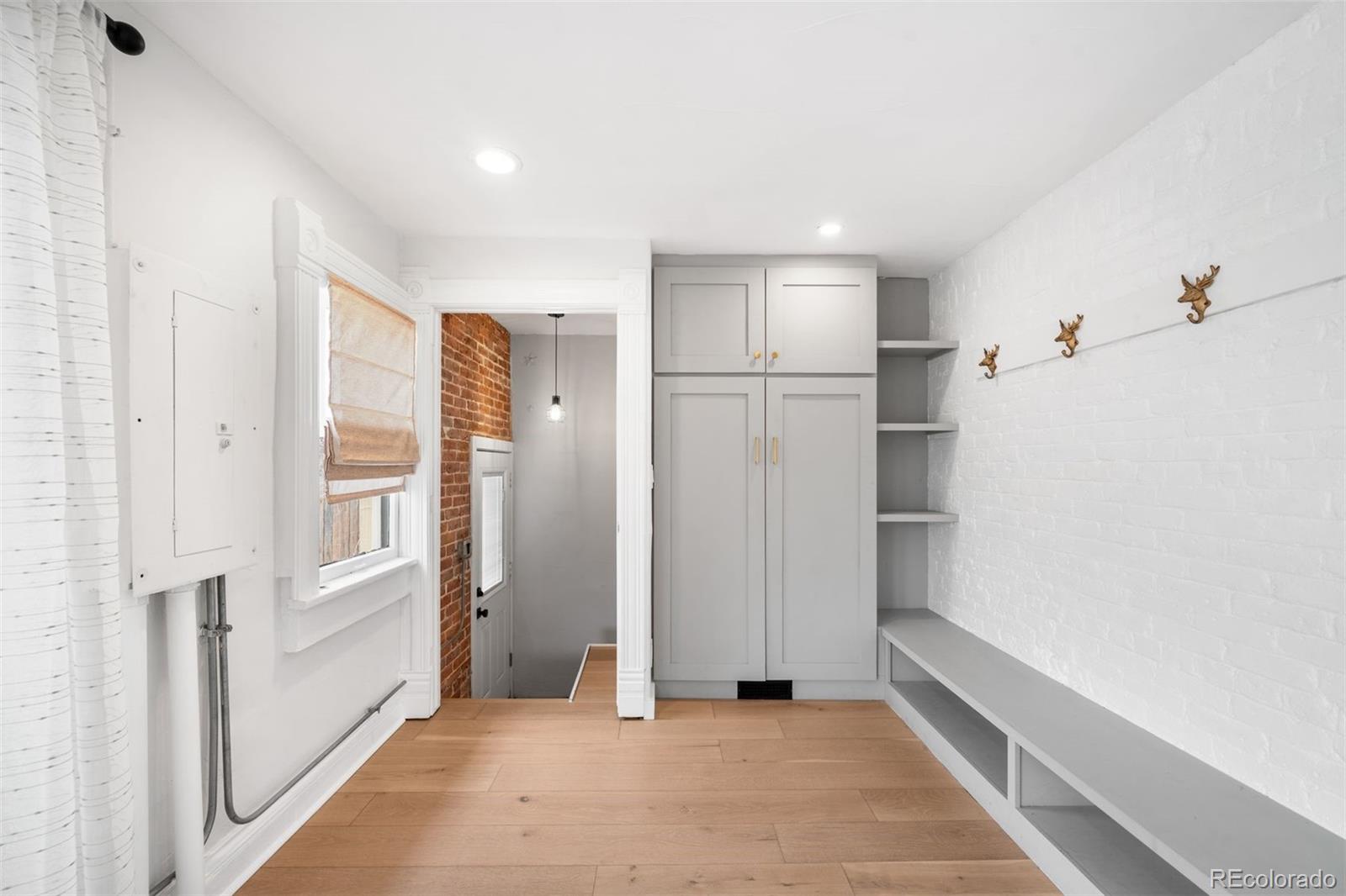 MLS Image #14 for 245 w 4th avenue,denver, Colorado