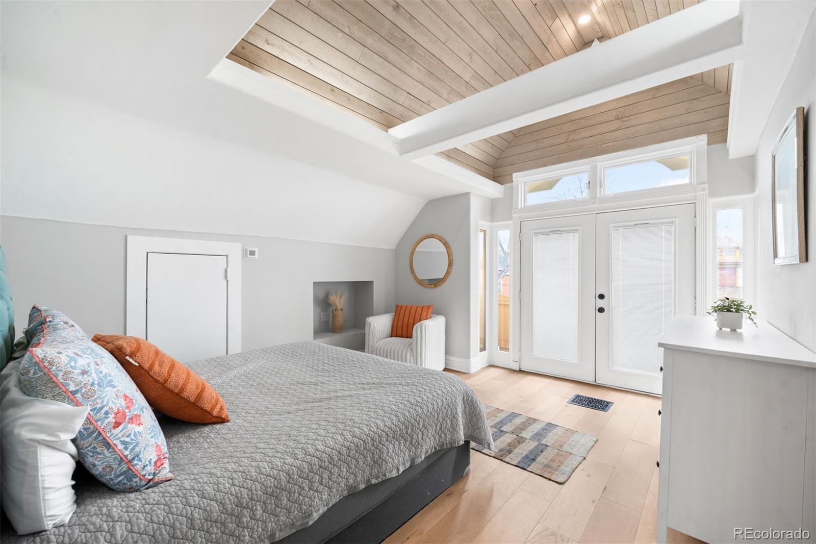 MLS Image #18 for 245 w 4th avenue,denver, Colorado