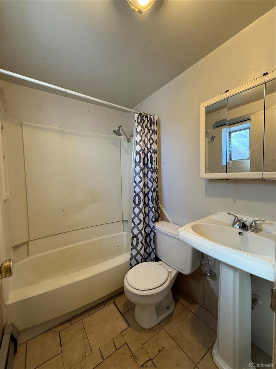 MLS Image #7 for 1101  sickles street,monte vista, Colorado