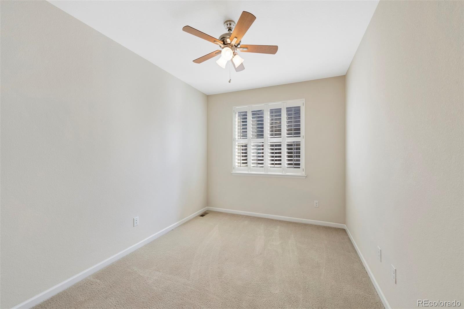 MLS Image #12 for 558 e dry creek place,littleton, Colorado