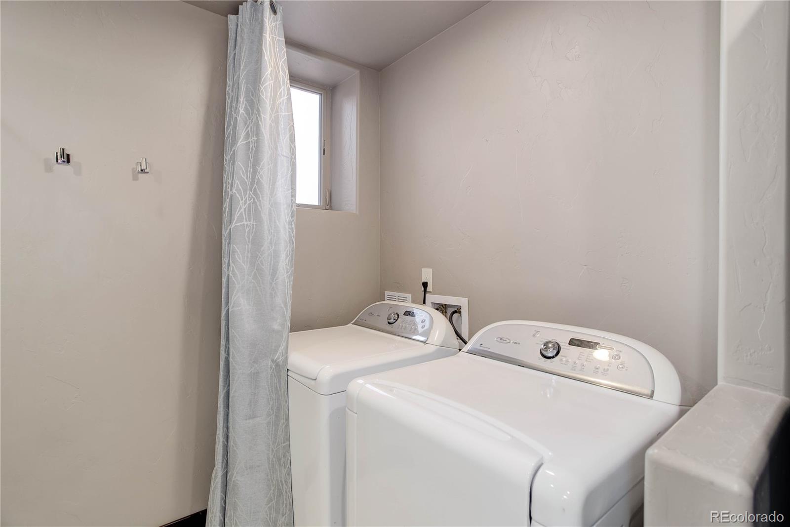 MLS Image #31 for 645  sugarloaf summit road,manitou springs, Colorado