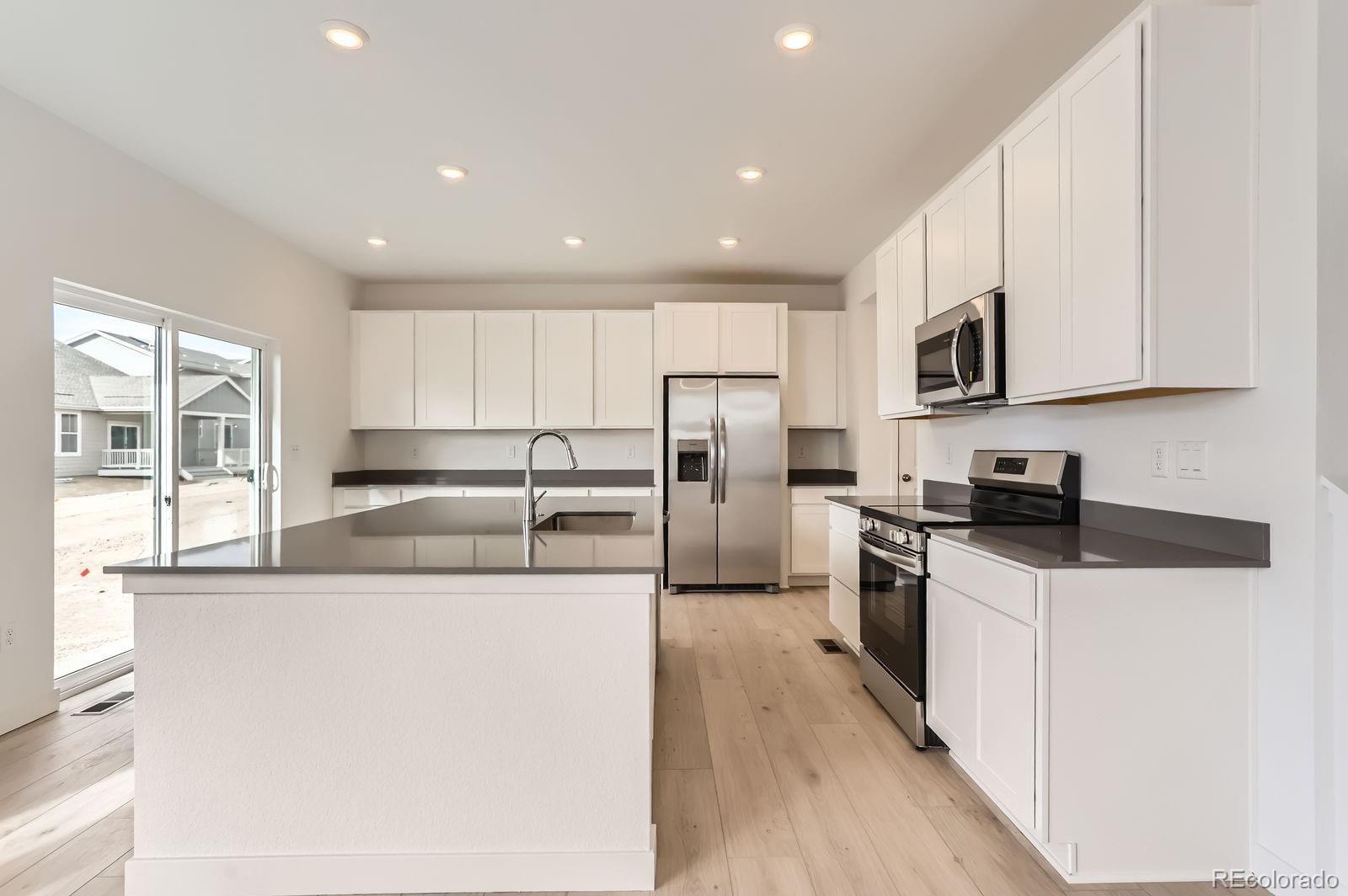 MLS Image #3 for 5578  inland avenue,firestone, Colorado