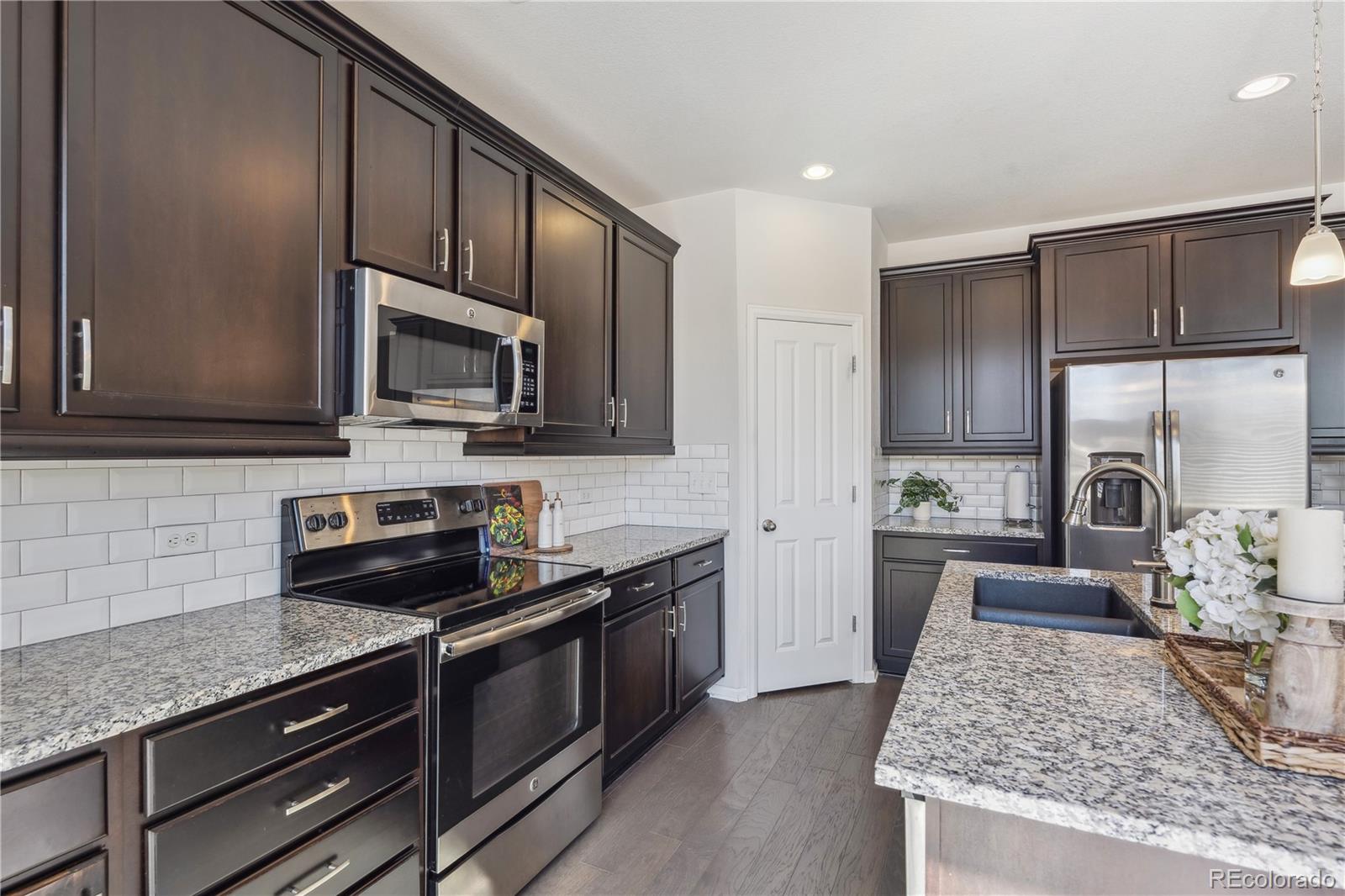MLS Image #10 for 13632 w 64th drive,arvada, Colorado