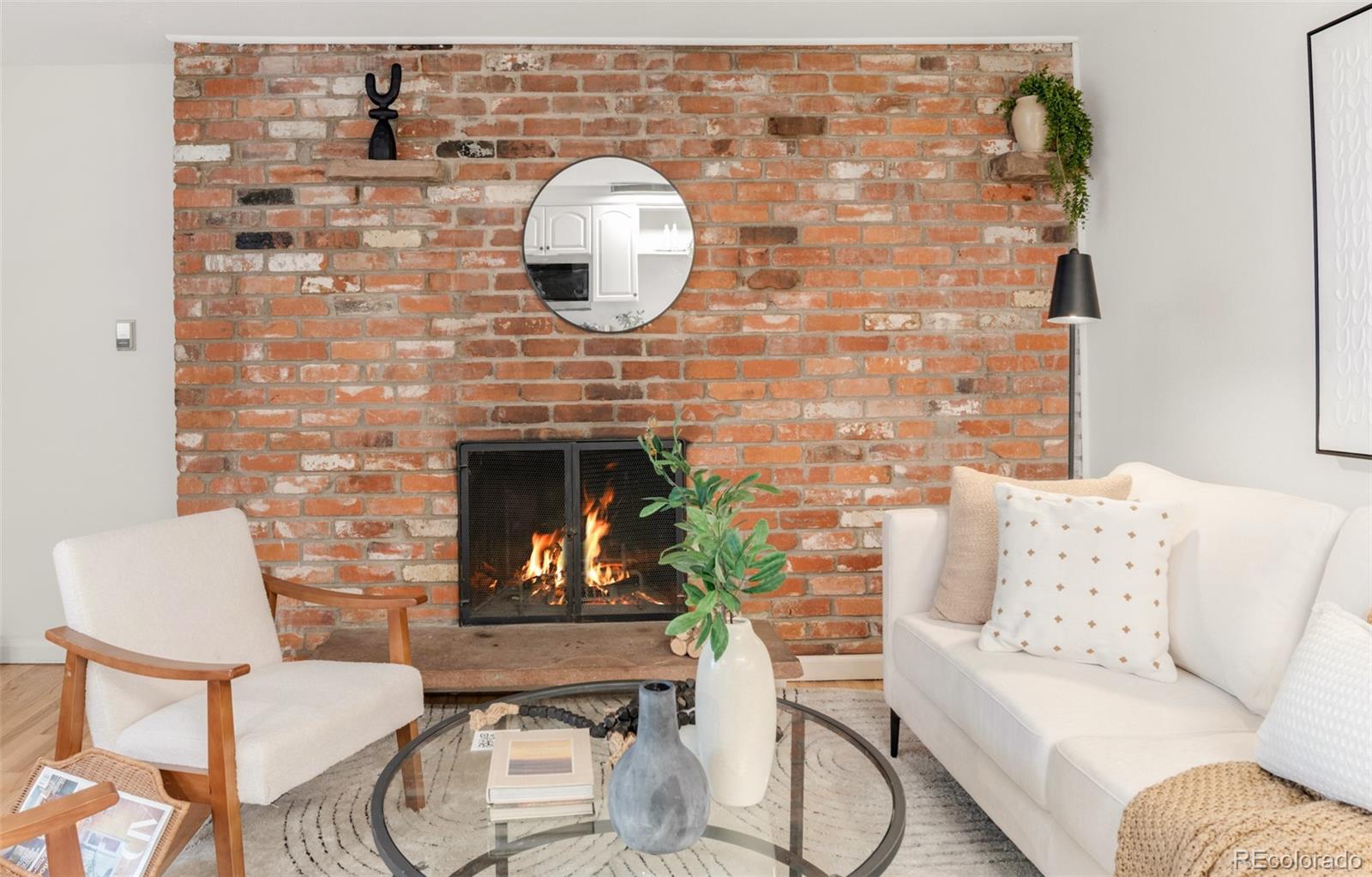 MLS Image #2 for 155 s pennsylvania street,denver, Colorado
