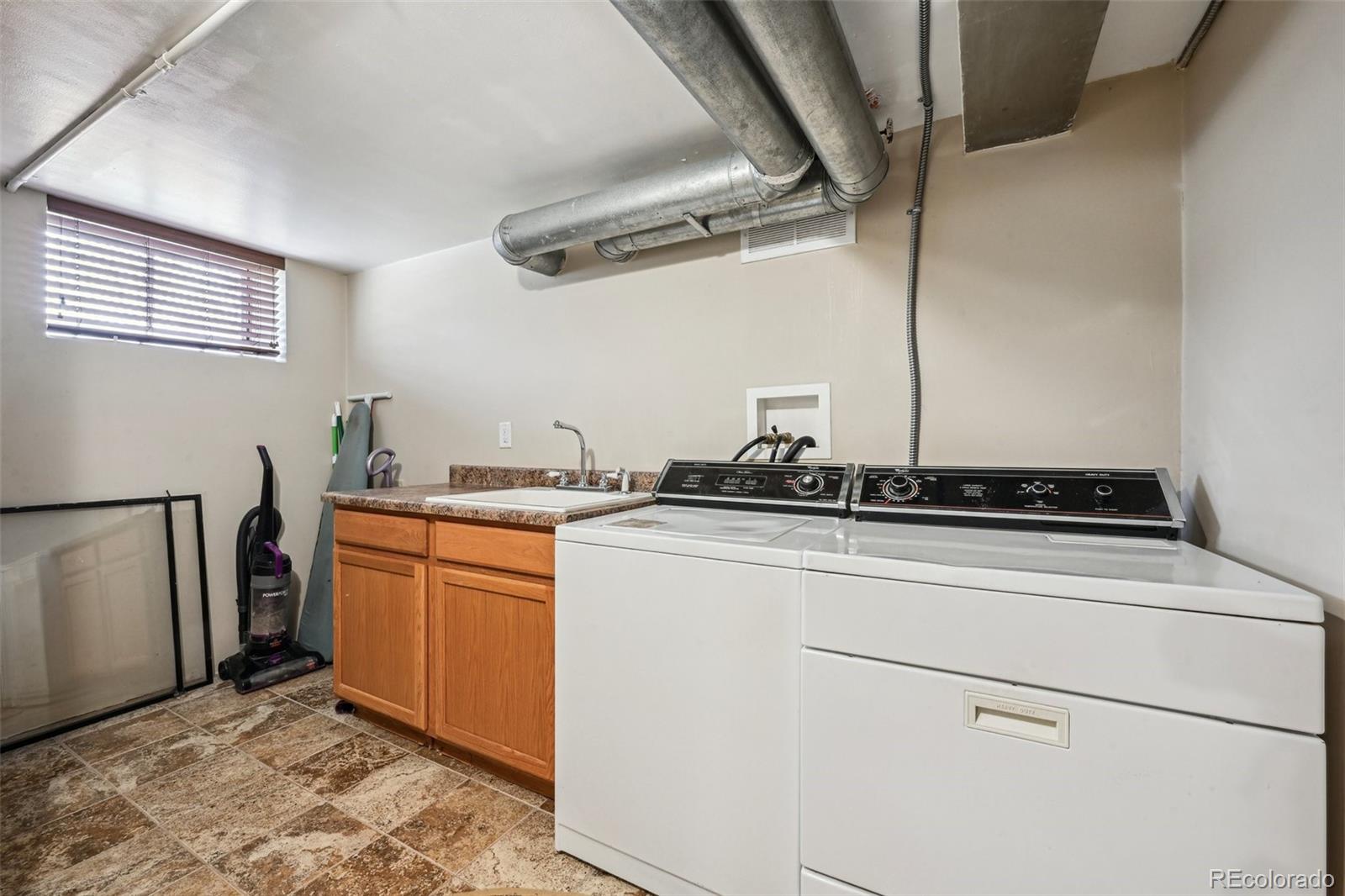MLS Image #18 for 2630  albion street,denver, Colorado