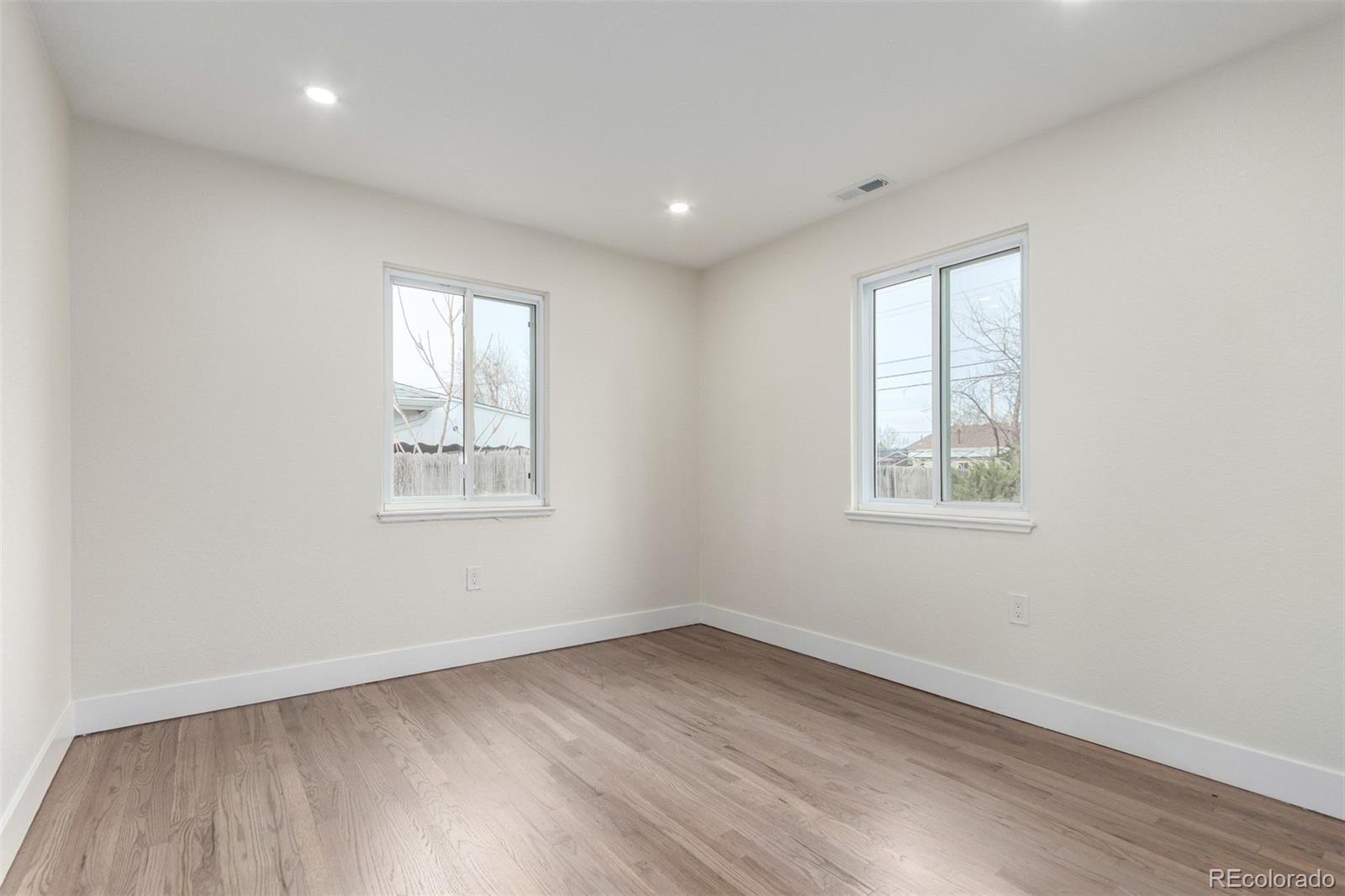 MLS Image #12 for 855  newark street,aurora, Colorado