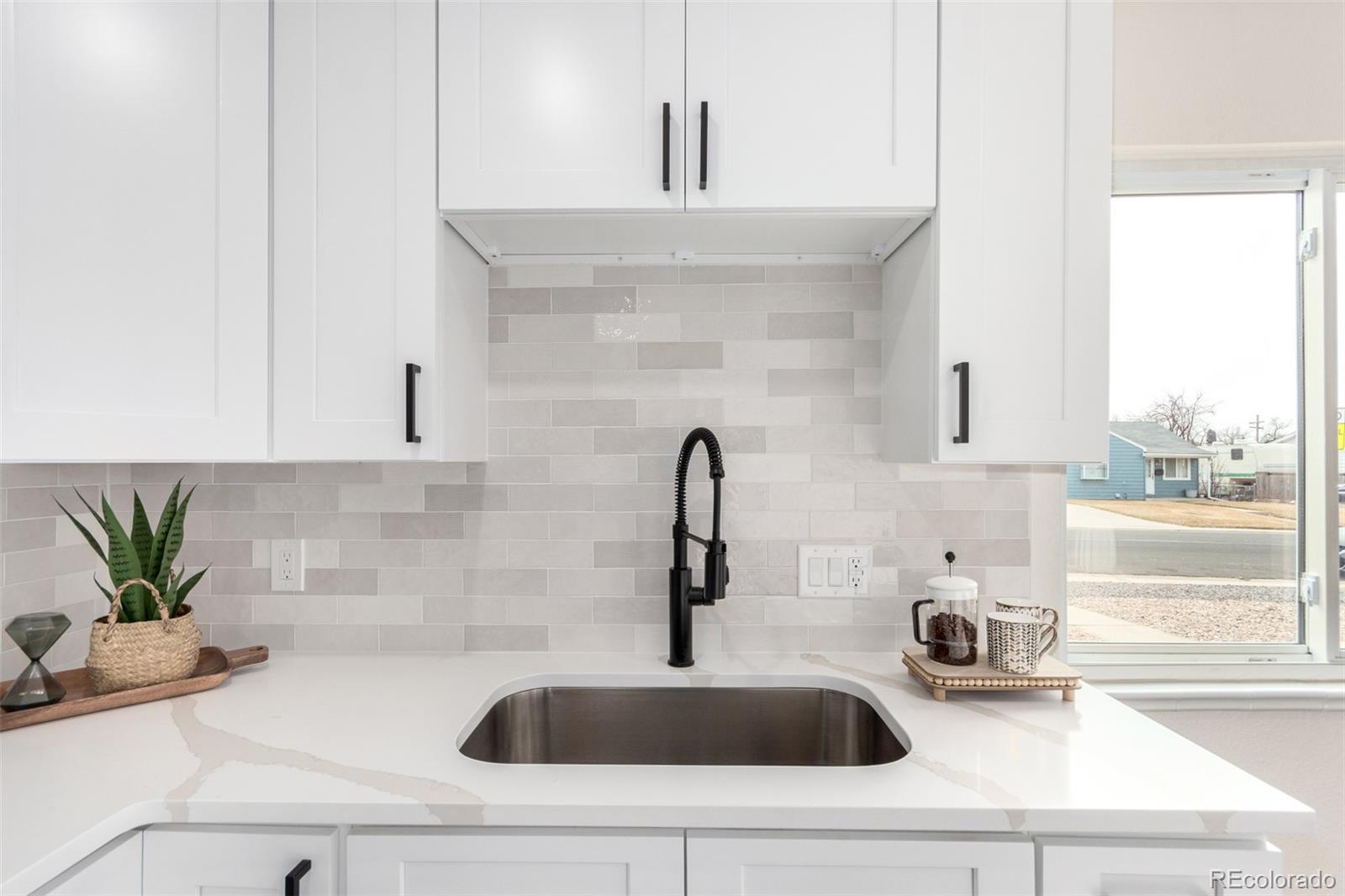MLS Image #2 for 855  newark street,aurora, Colorado