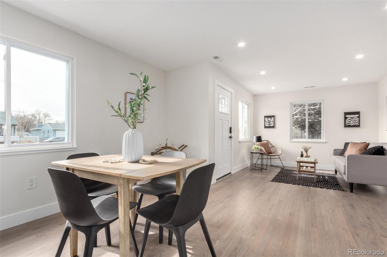 MLS Image #5 for 855  newark street,aurora, Colorado