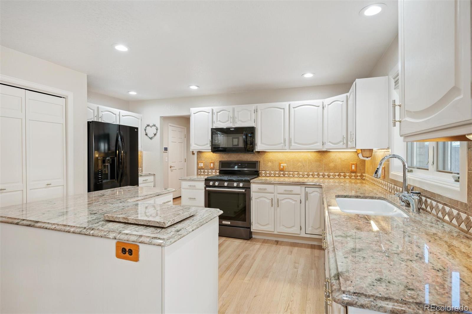 MLS Image #13 for 7931 w paine avenue,lakewood, Colorado