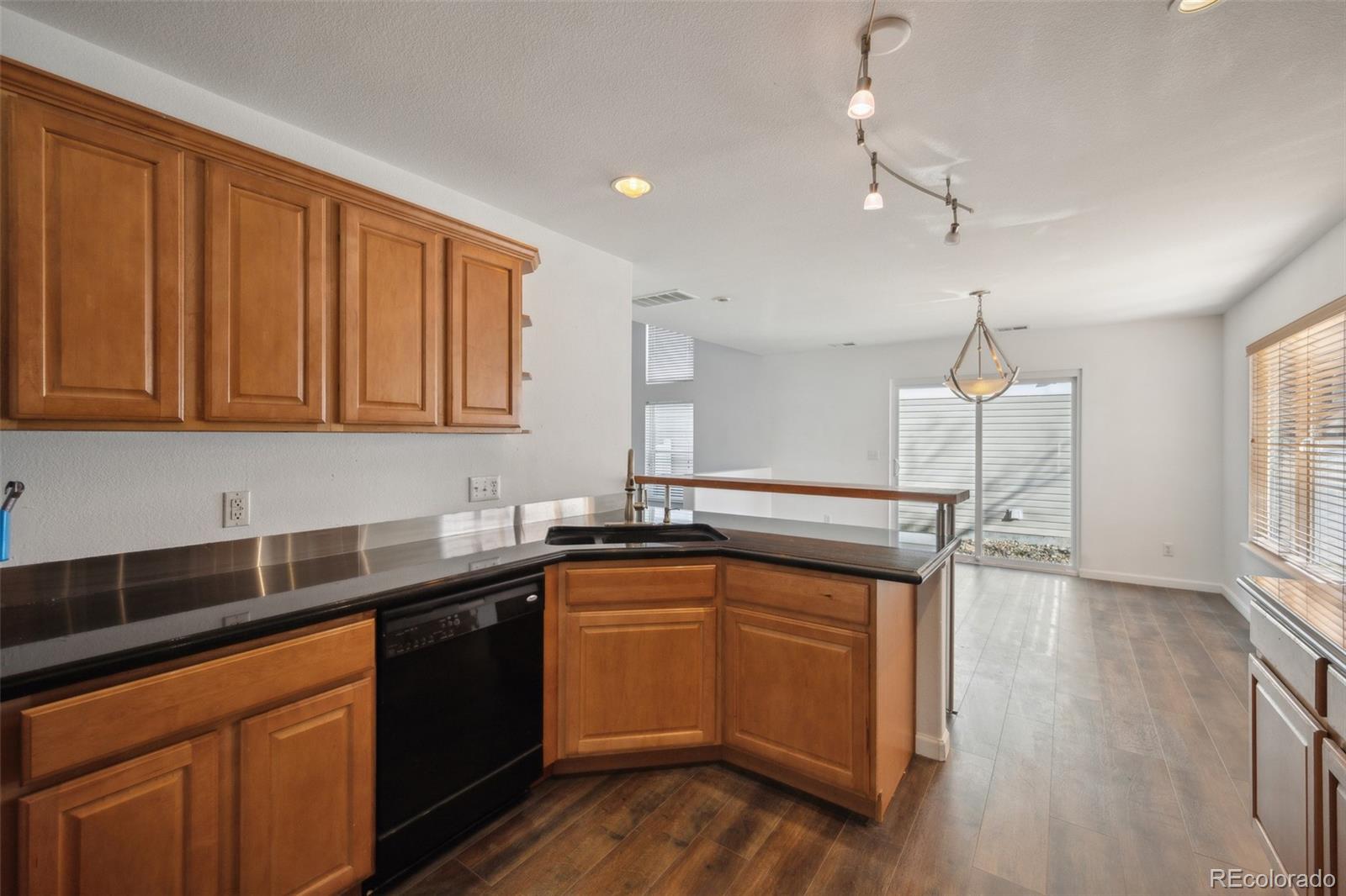 MLS Image #8 for 5202  cathay street,denver, Colorado