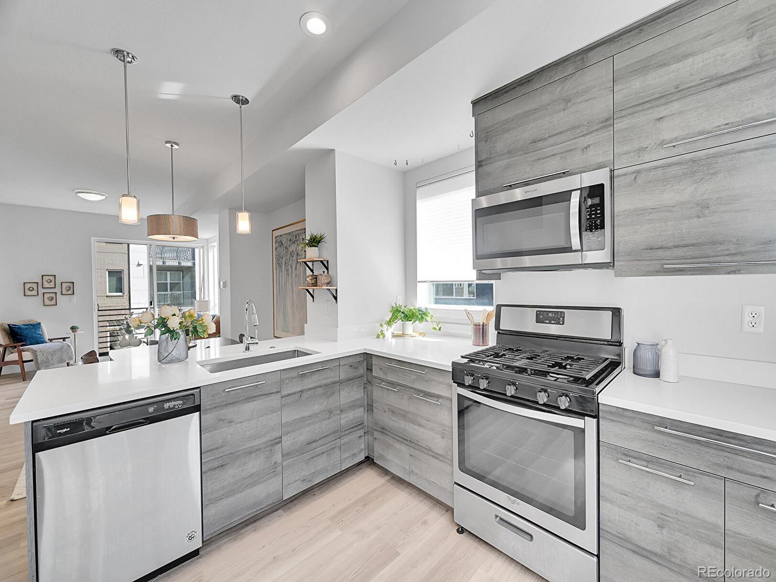 MLS Image #5 for 1007  chase street,lakewood, Colorado