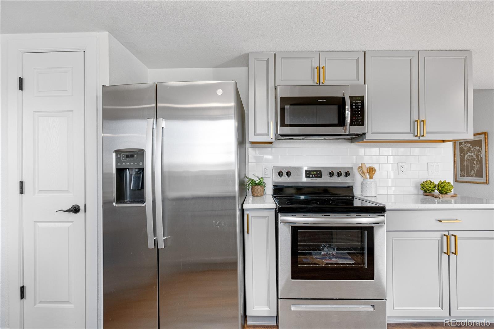 MLS Image #10 for 10234 w geddes circle,littleton, Colorado