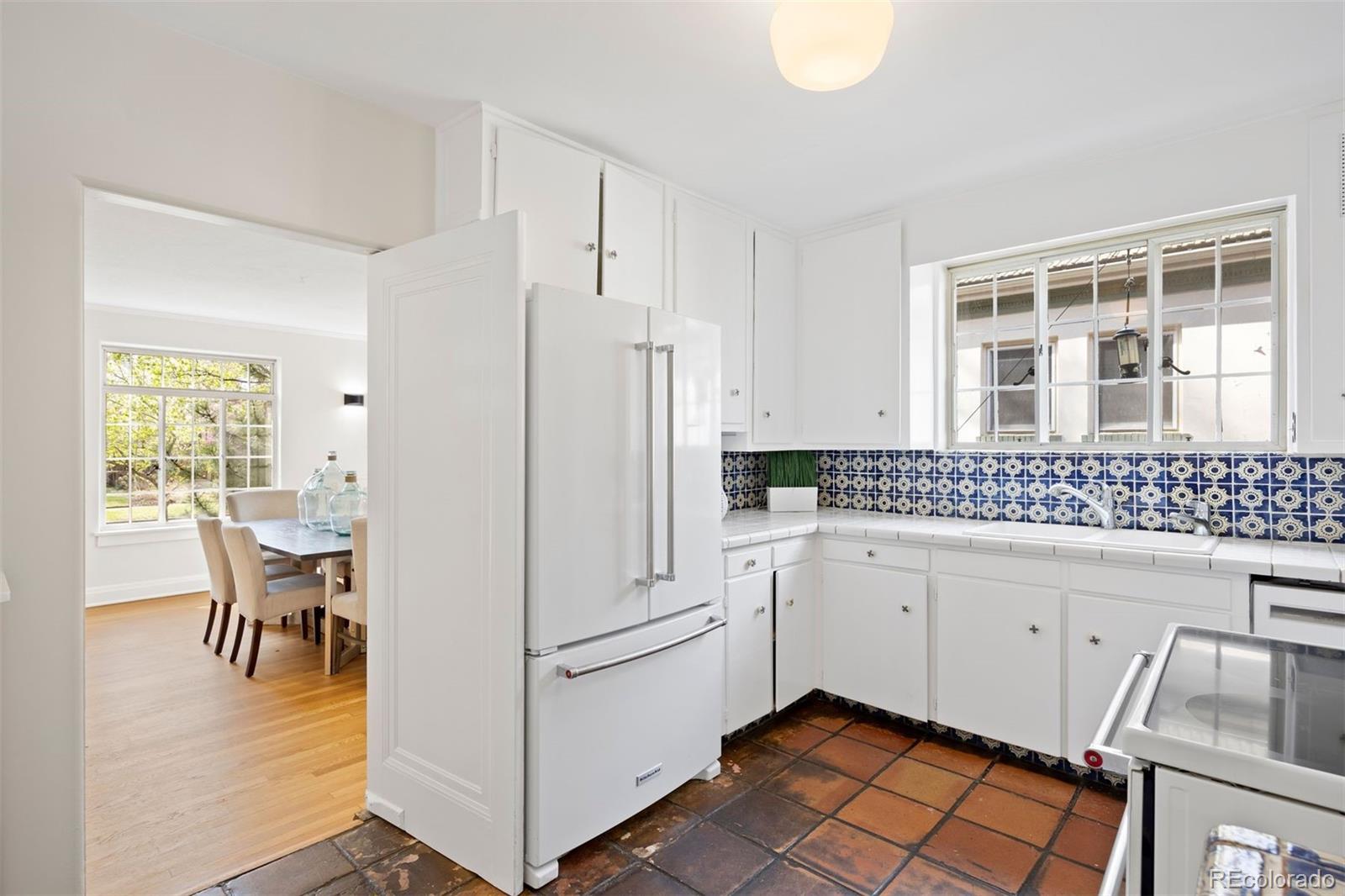 MLS Image #12 for 1960  hudson street,denver, Colorado