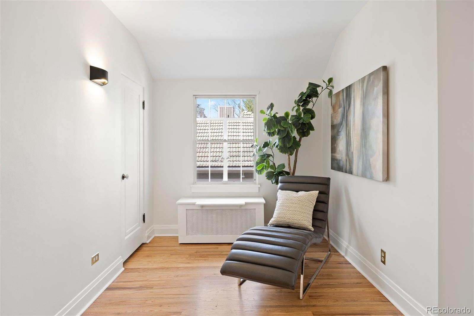 MLS Image #20 for 1960  hudson street,denver, Colorado