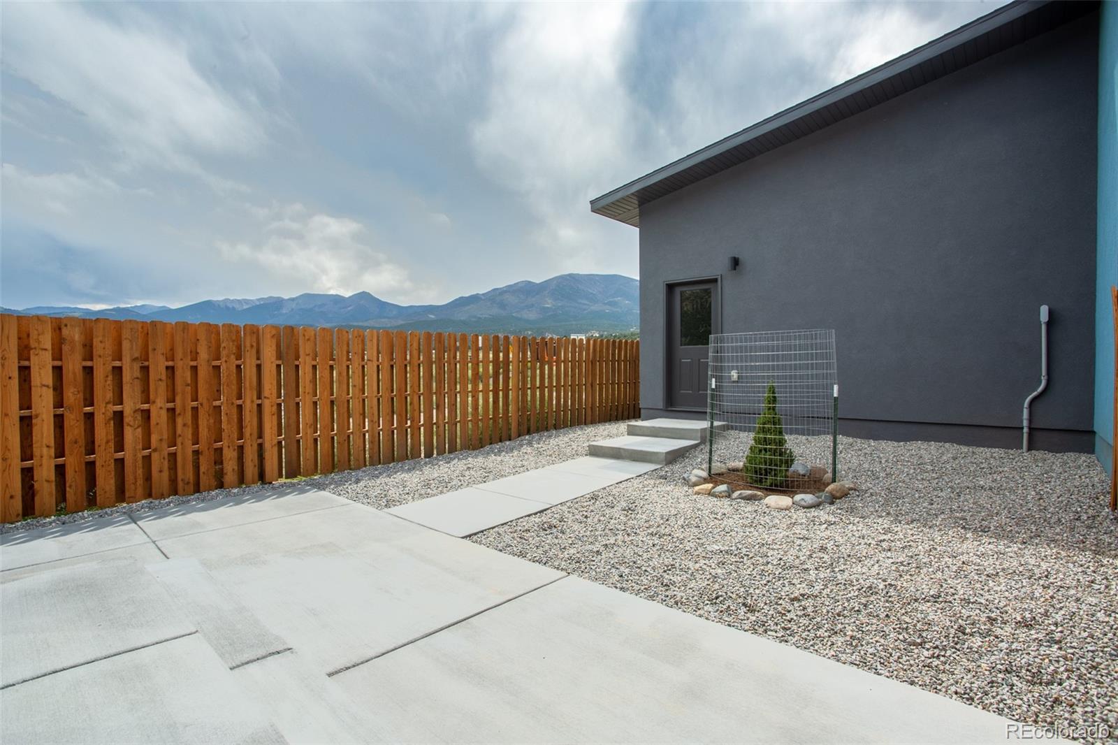MLS Image #29 for 118  southside loop,salida, Colorado